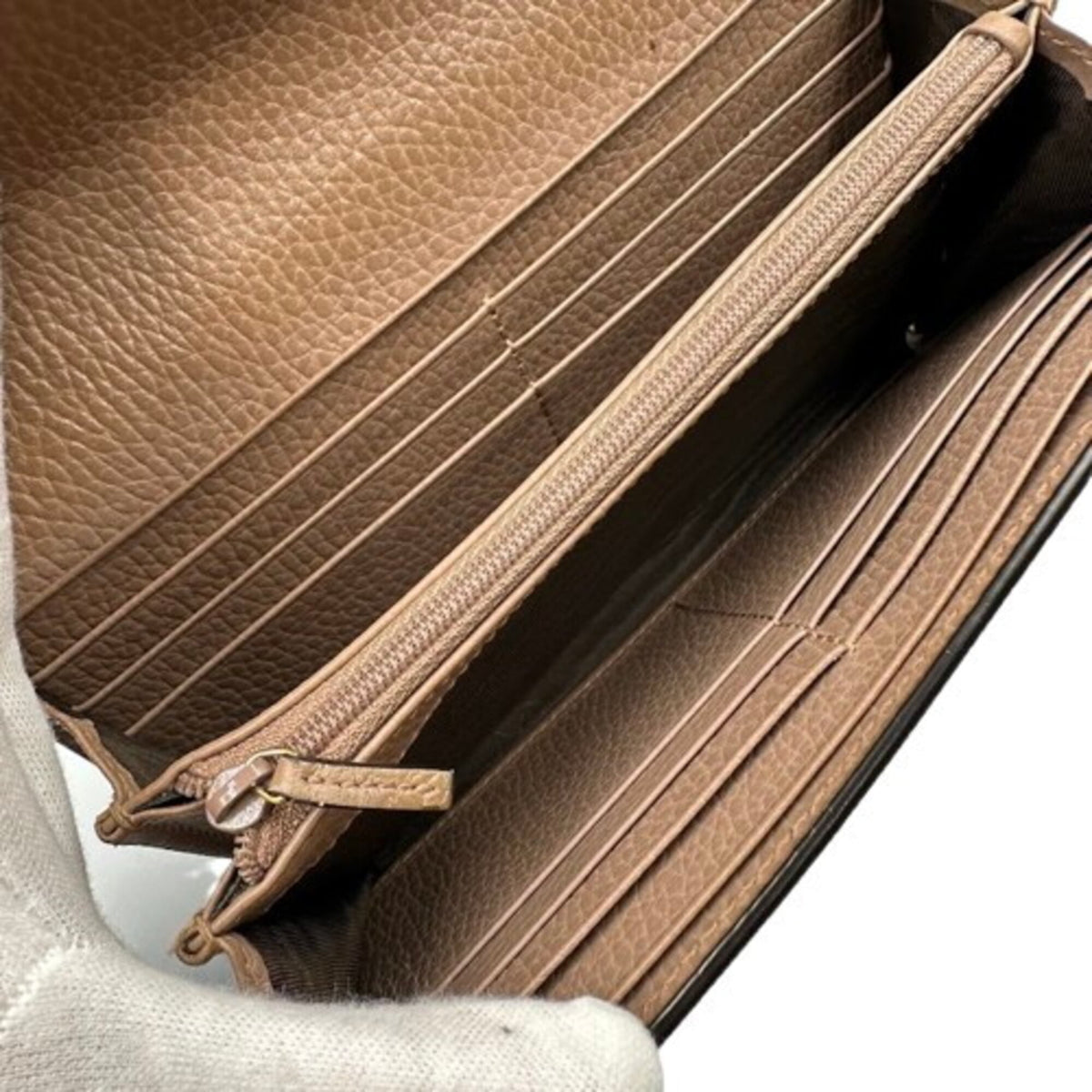 Gucci Pink Leather Long Wallet (Bi-Fold) (Pre-Owned)