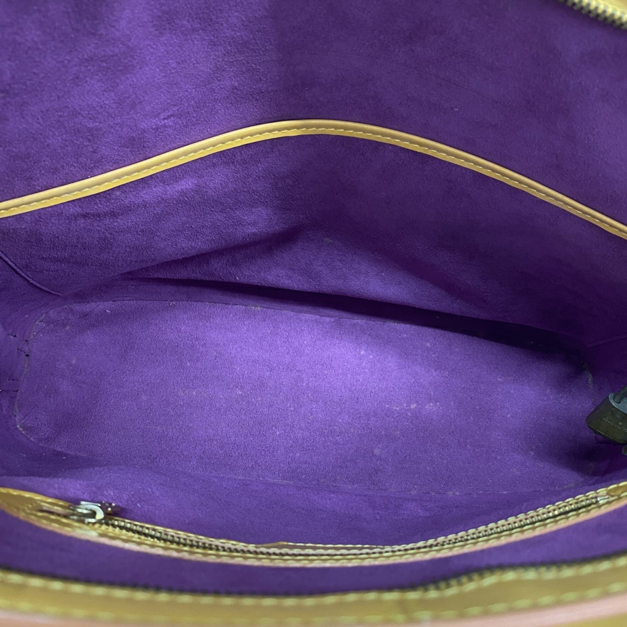 Louis Vuitton Jaune Shoulder Bag (Pre-Owned)