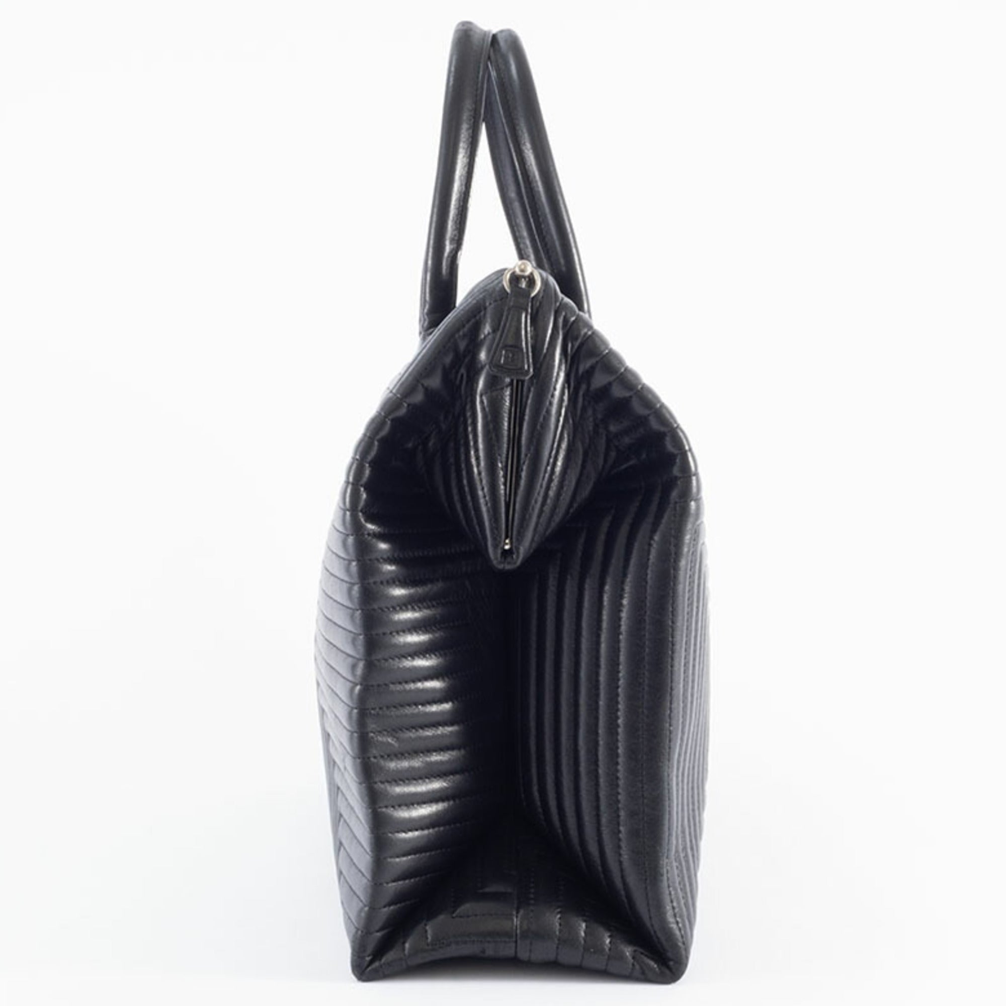 Bally Black Leather Handbag (Pre-Owned)