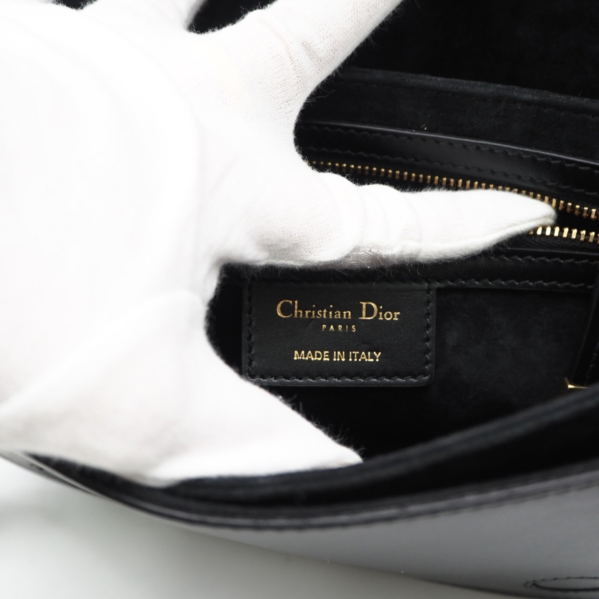 Christian Dior Black Leather Shoulder Bag (Pre-Owned)