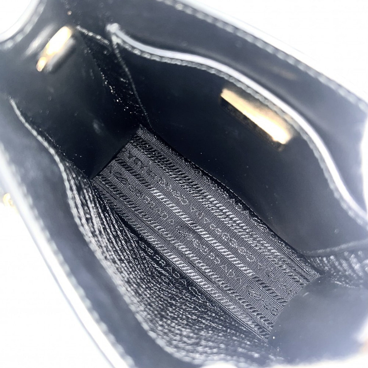 Prada Black Leather Handbag Shoulder Bag (Pre-Owned)