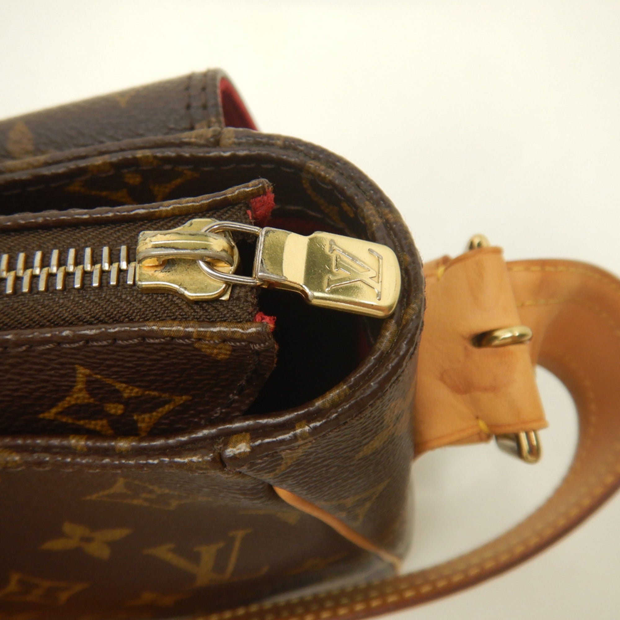 Louis Vuitton Monogram Brown Monogram Shoulder Bag (Pre-Owned)