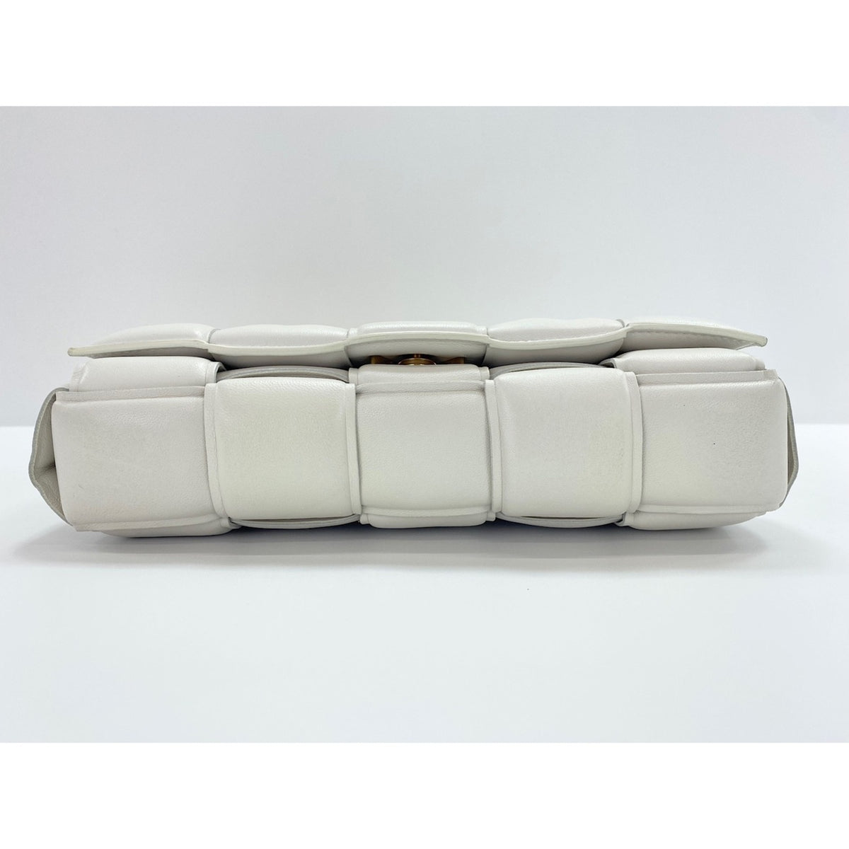 Bottega Veneta White Handbag (Pre-Owned)