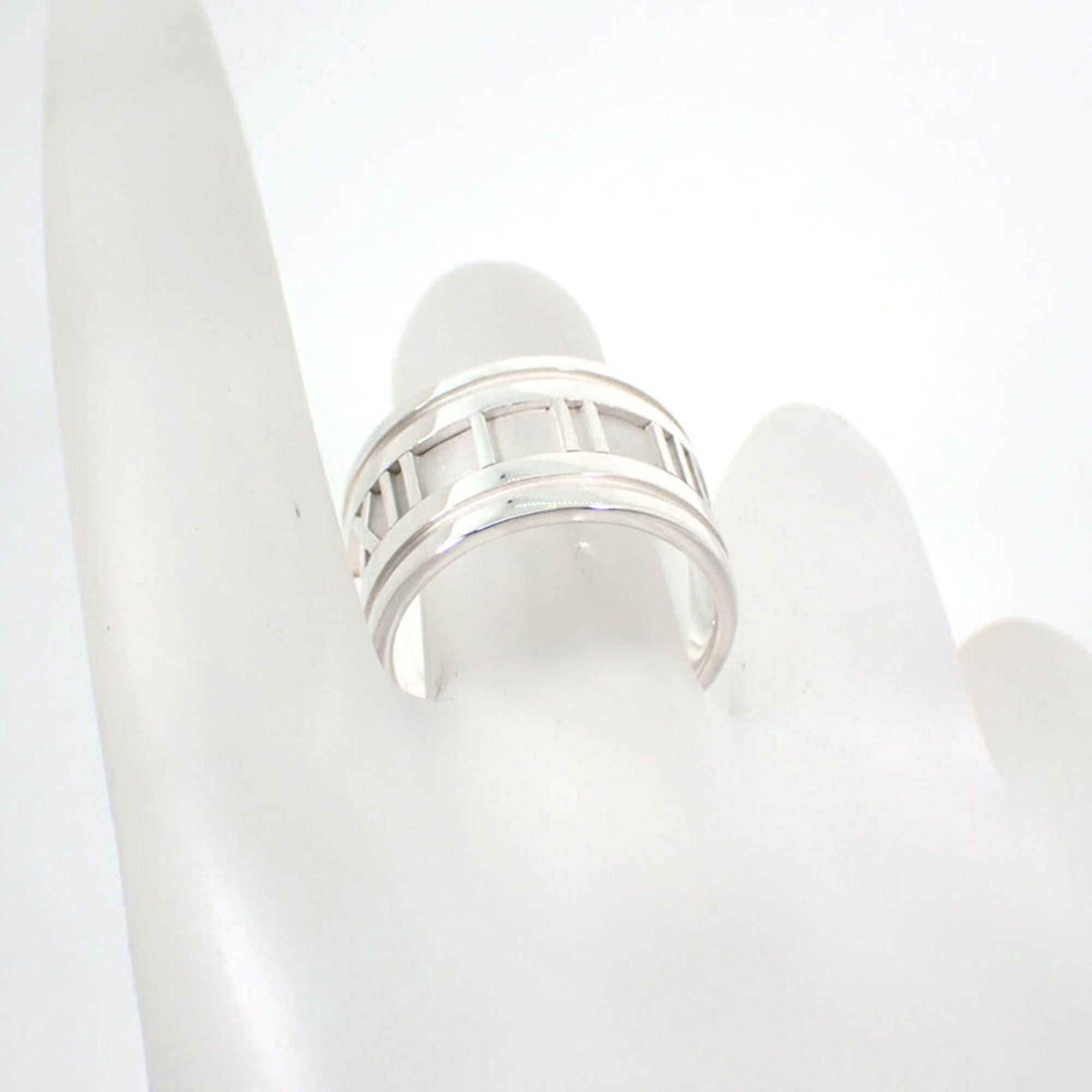 Tiffany Silver Sterling Silver 925 Band Ring (Pre-Owned)