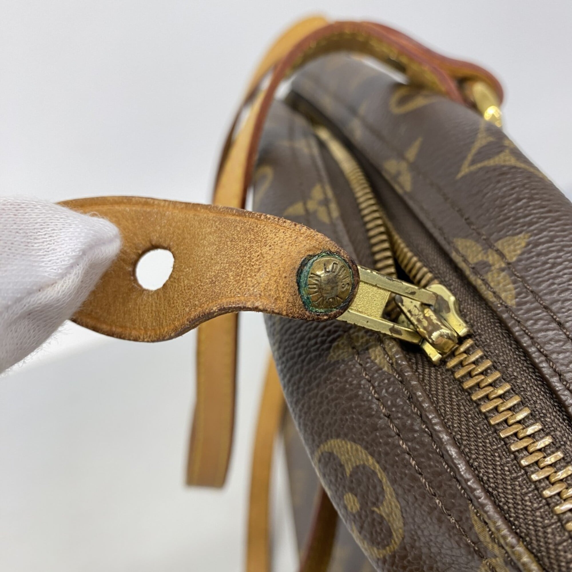 Louis Vuitton Brown Handbag (Pre-Owned)