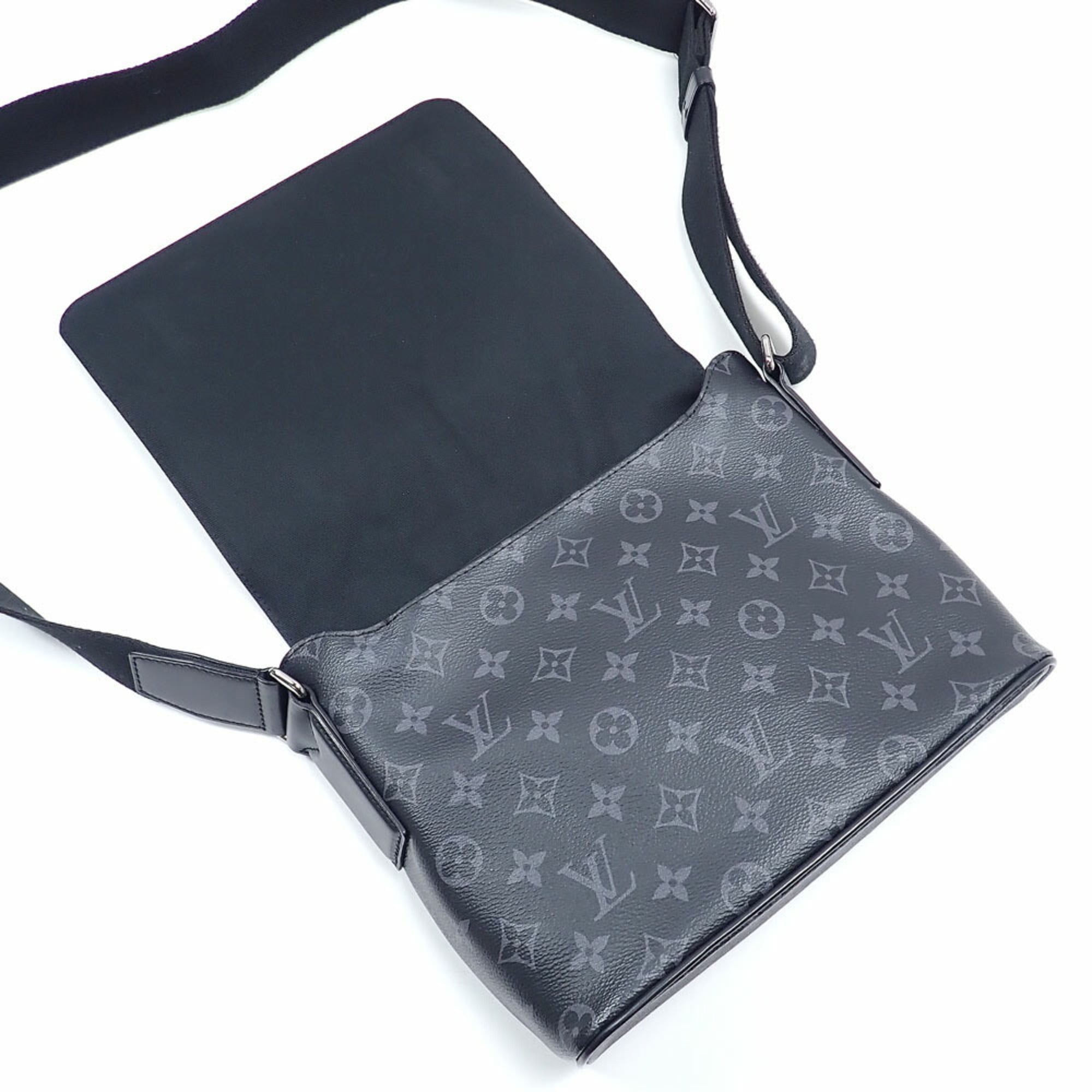 Louis Vuitton Monogram Eclipse Monogram Eclipse Shoulder Bag (Pre-Owned)