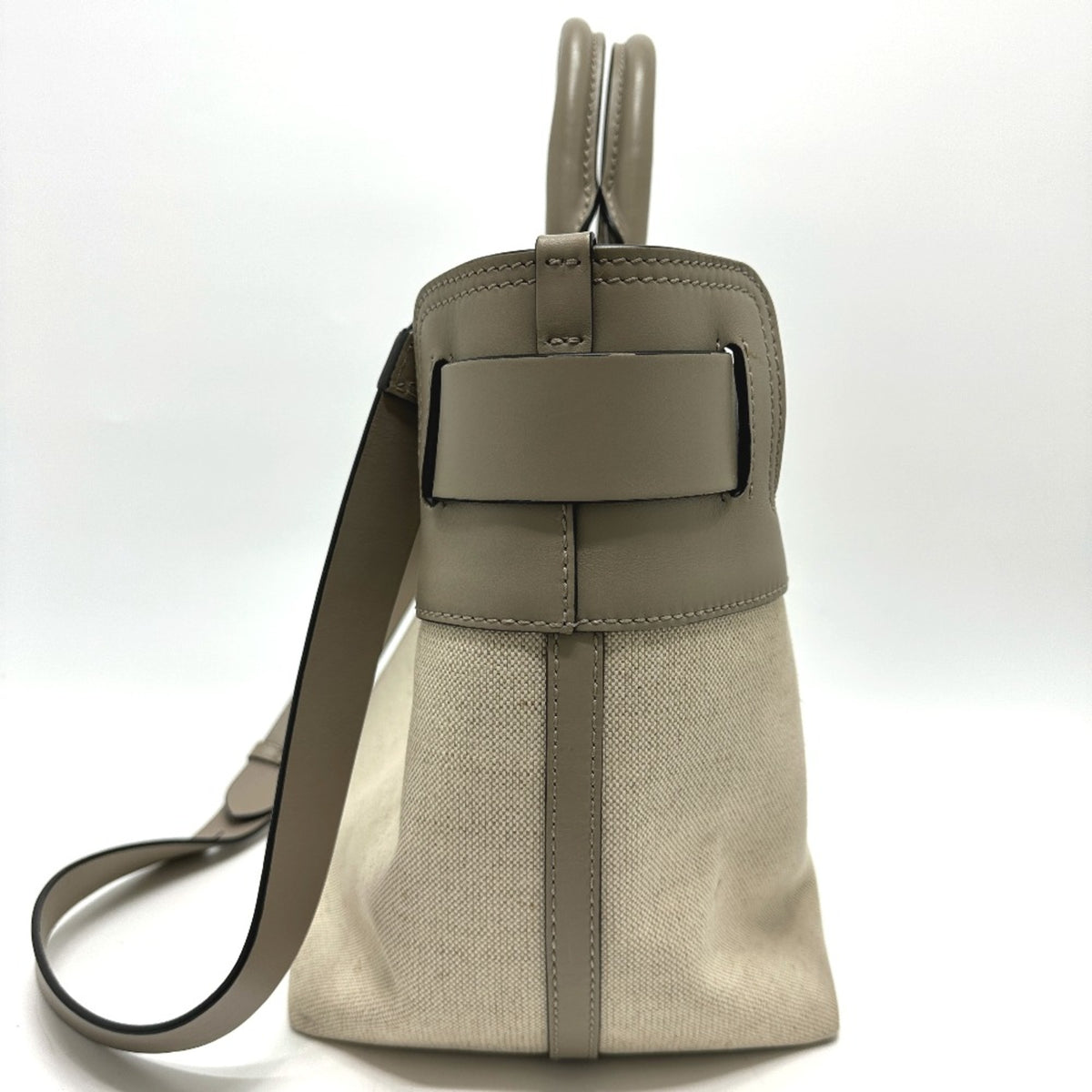 Burberry Beige Other Handbag (Pre-Owned)