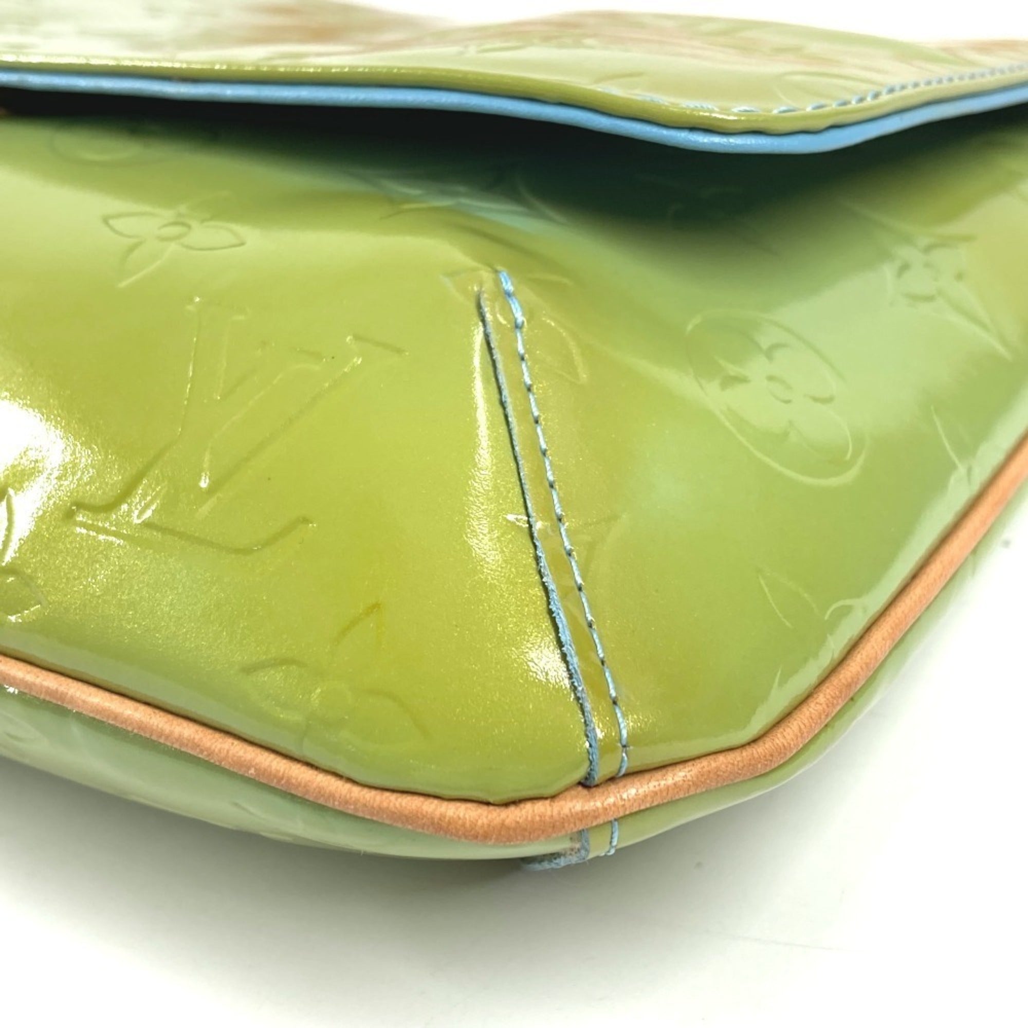 Louis Vuitton Monogram Vernis Baby Blue Monogram Vernis Shoulder Bag (Pre-Owned)