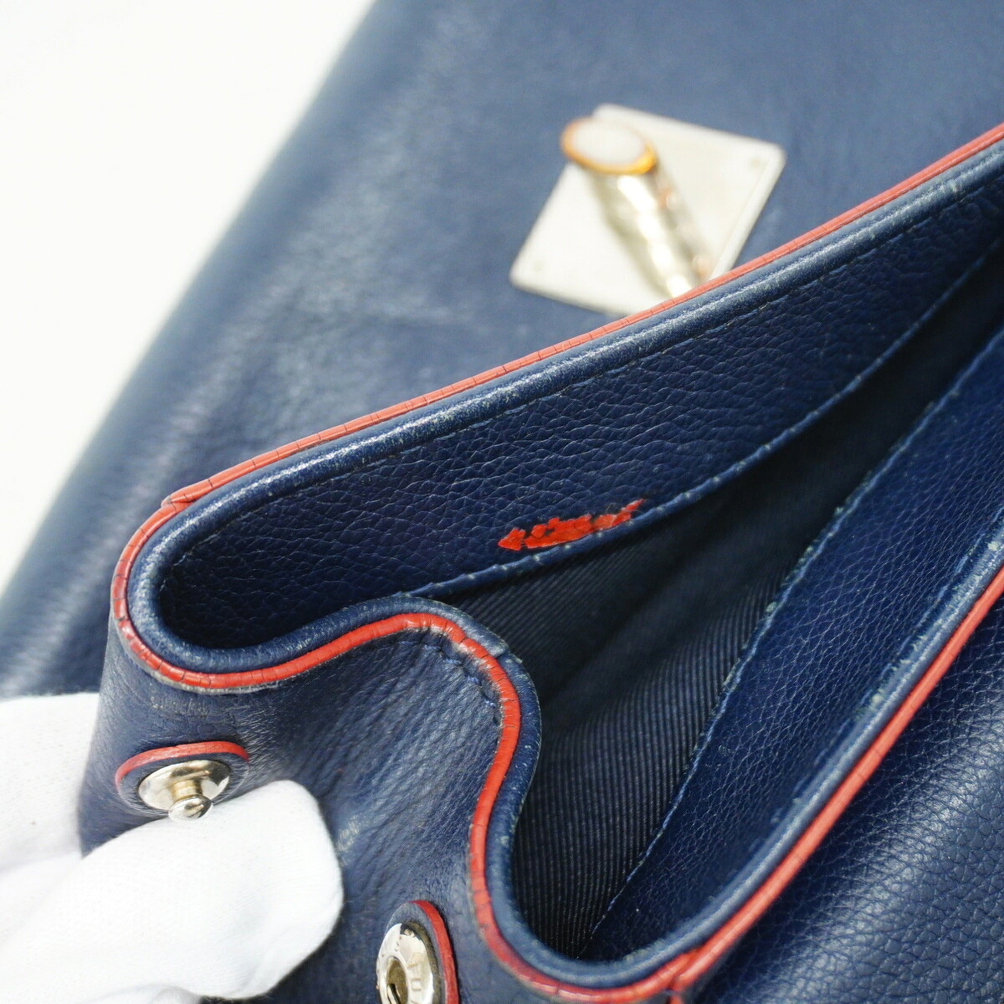 Louis Vuitton Marine Rouge Handbag (Pre-Owned)