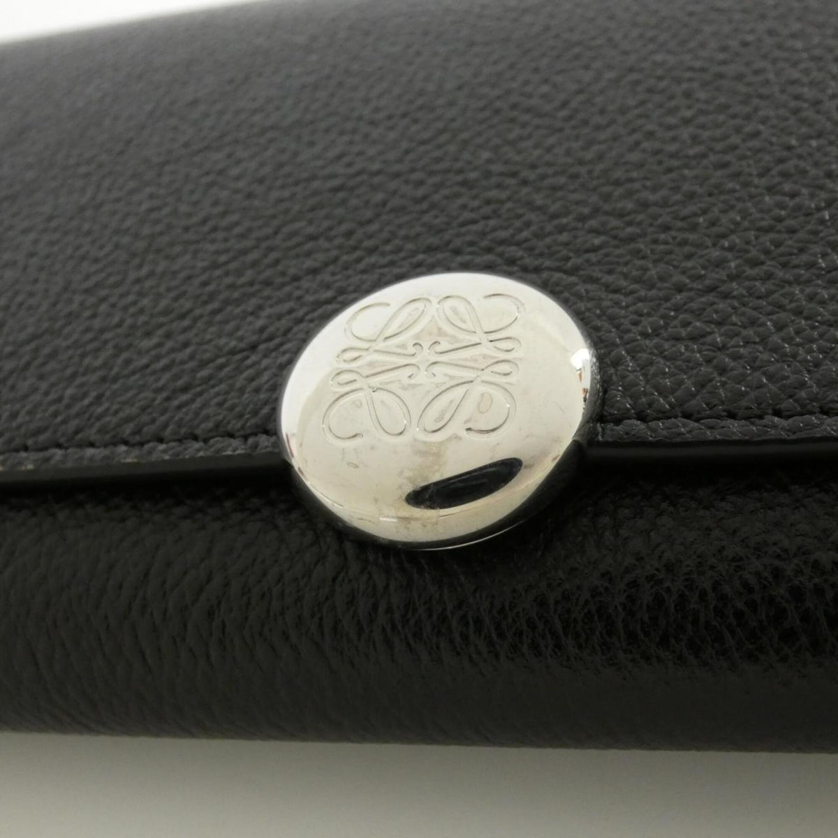 Loewe Black Leather Long Wallet (Bi-Fold) (Pre-Owned)