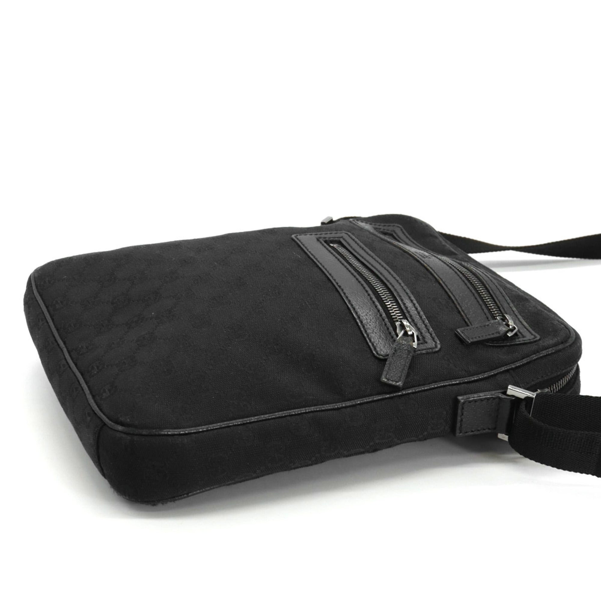 Gucci Gg Canvas Black Gg Canvas Shoulder Bag (Pre-Owned)