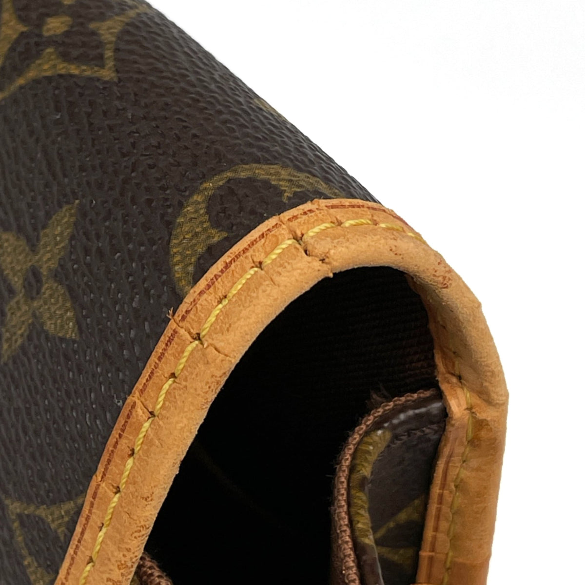 Louis Vuitton Brown Monogram Shoulder Bag (Pre-Owned)