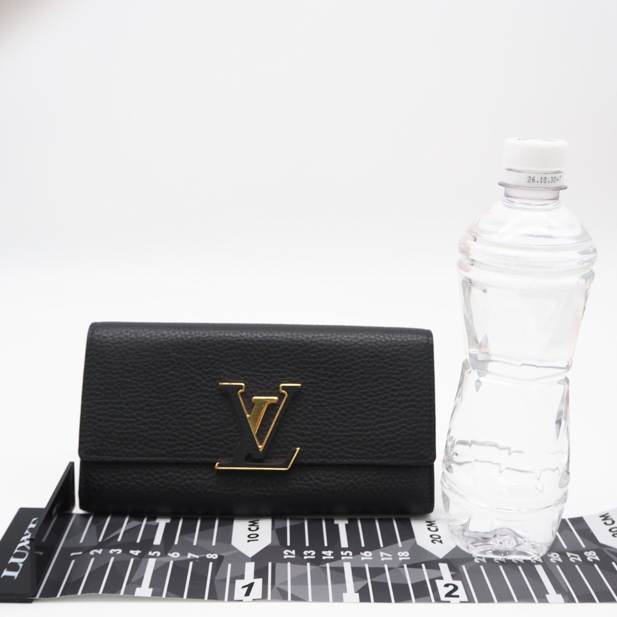 Louis Vuitton Taurillon Black Noir Leather Long Wallet (Bi-Fold) (Pre-Owned)
