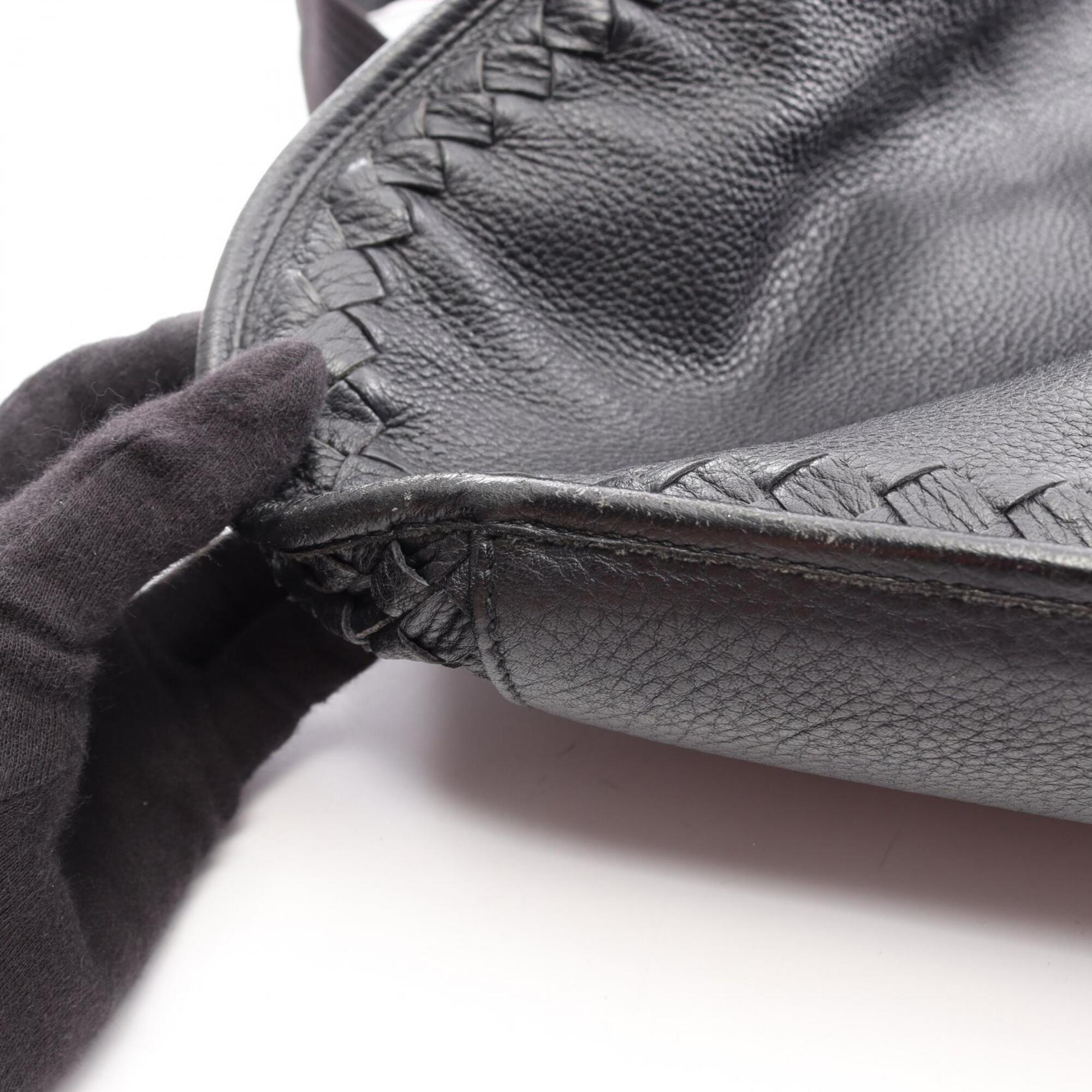 Bottega Veneta Black Leather Handbag Shoulder Bag (Pre-Owned)