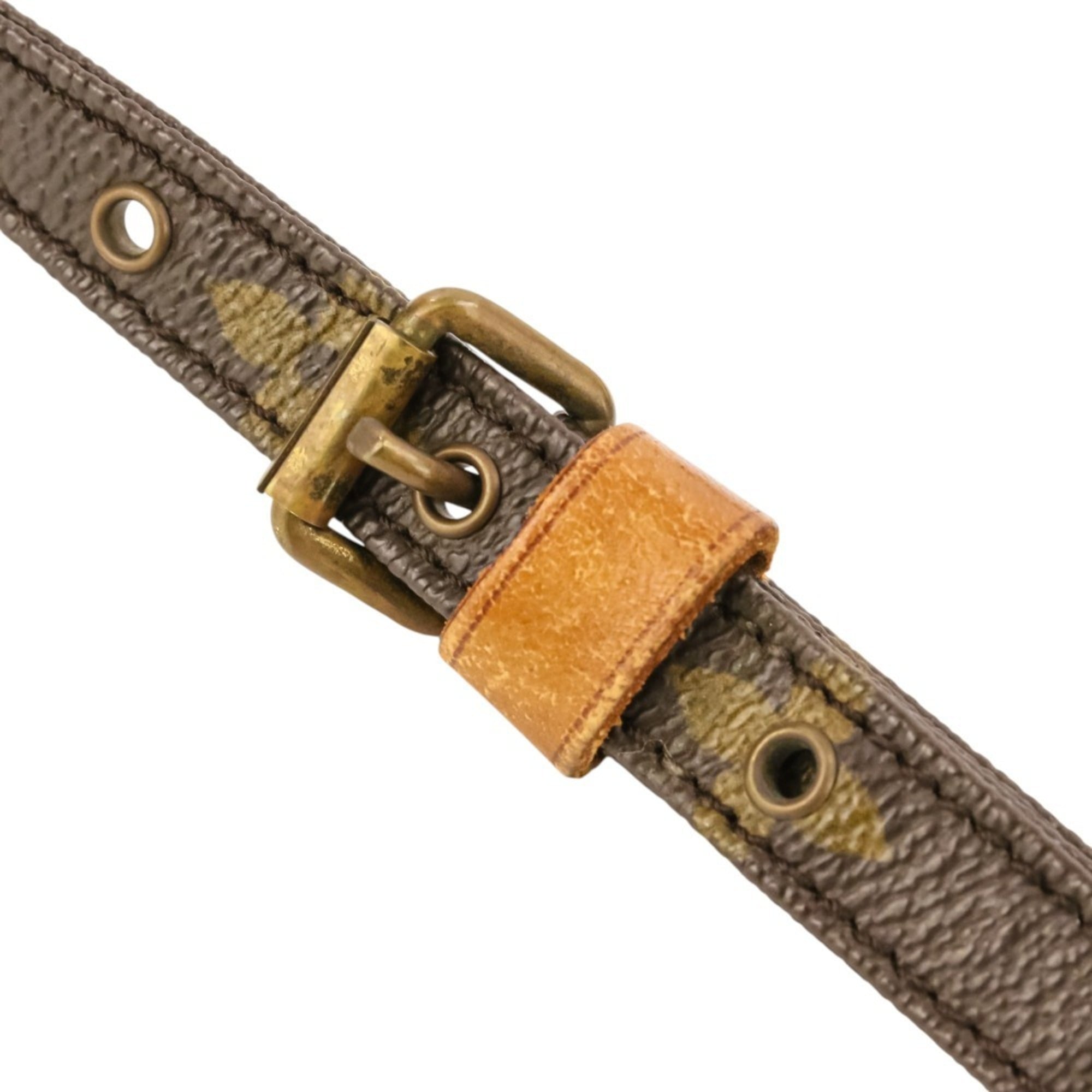 Louis Vuitton Brown Shoulder Bag (Pre-Owned)