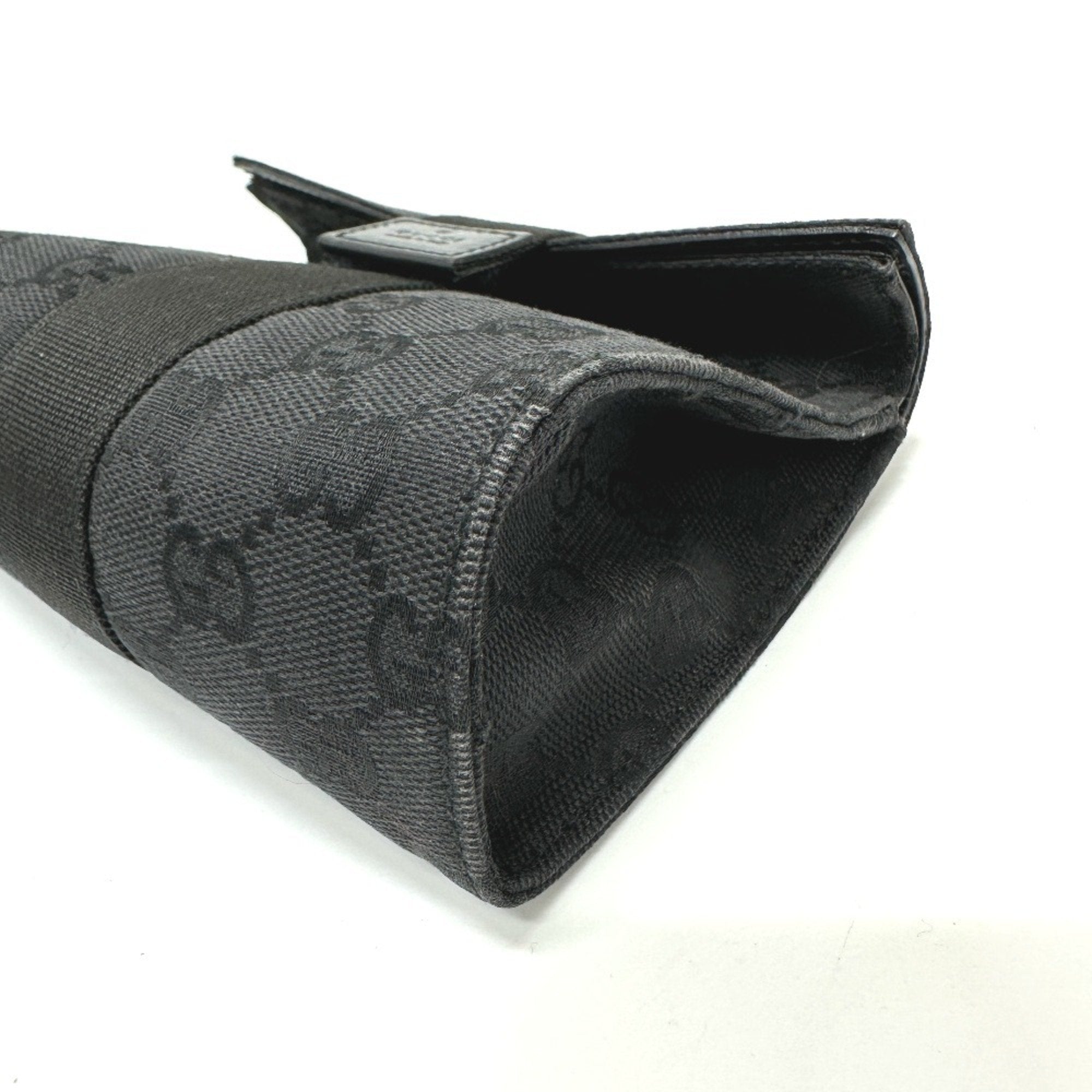 Gucci Black Gg Canvas Pouch (Pre-Owned)