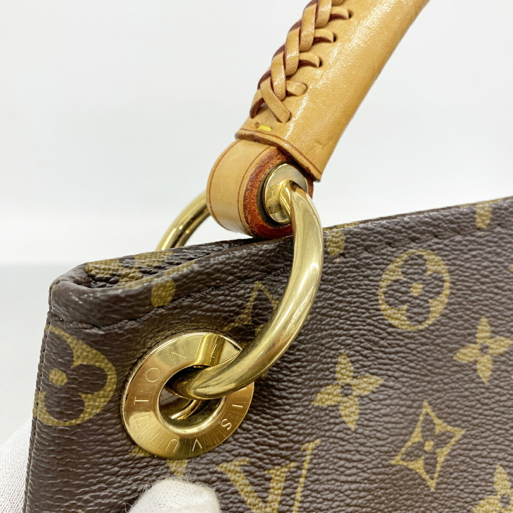 Louis Vuitton Brown Shoulder Bag (Pre-Owned)