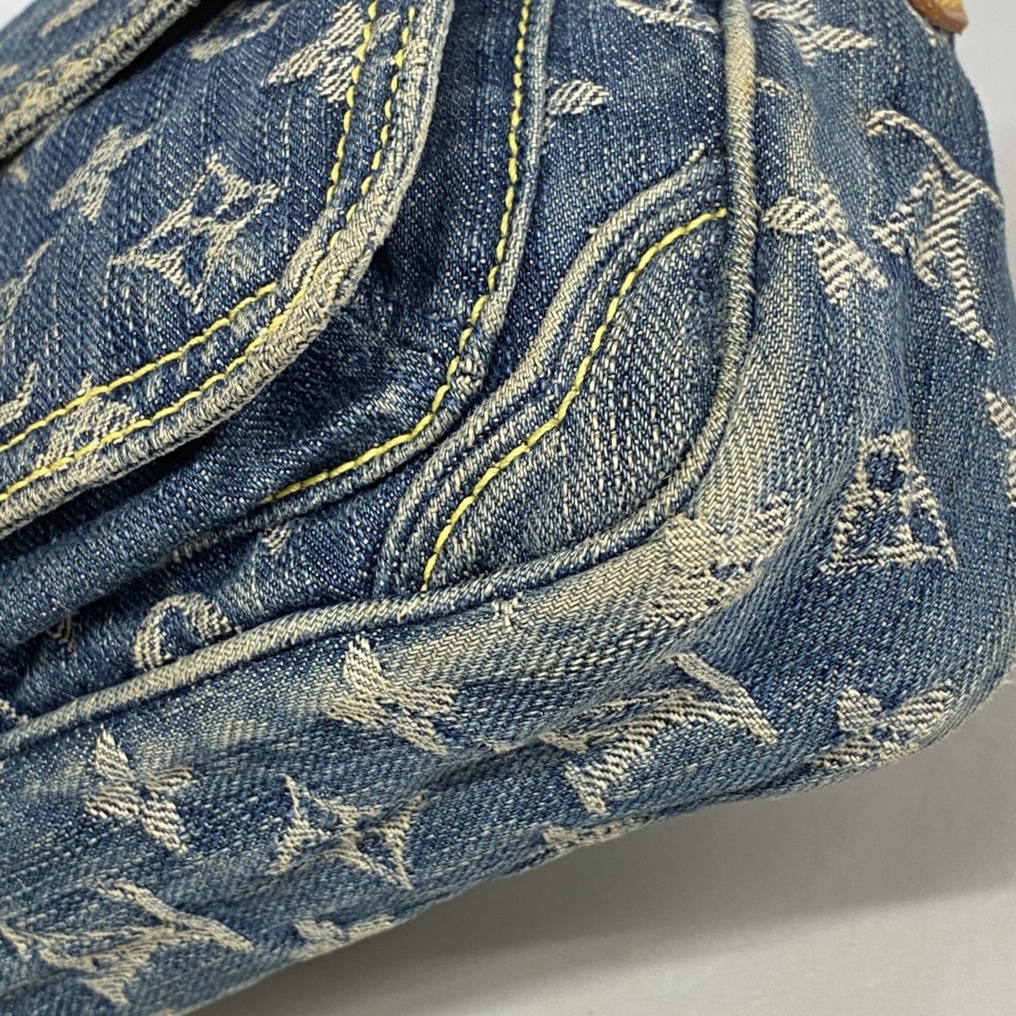 Louis Vuitton Blue Fanny Pack (Pre-Owned)