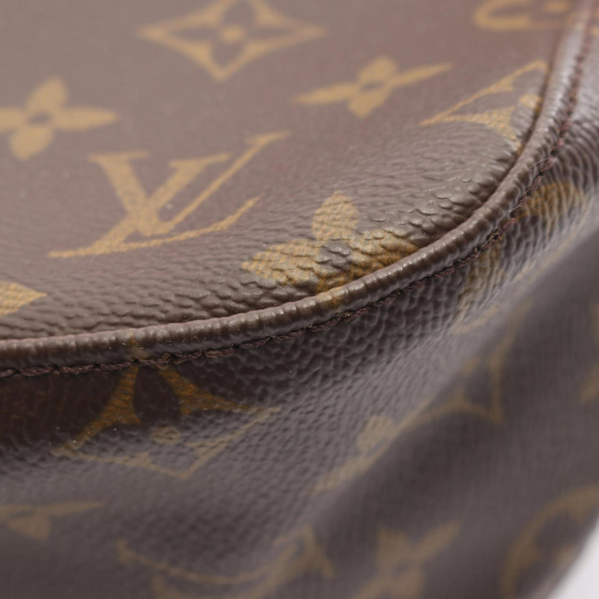 Louis Vuitton Brown Coated Canvas Leather Handbag Shoulder Bag (Pre-Owned)