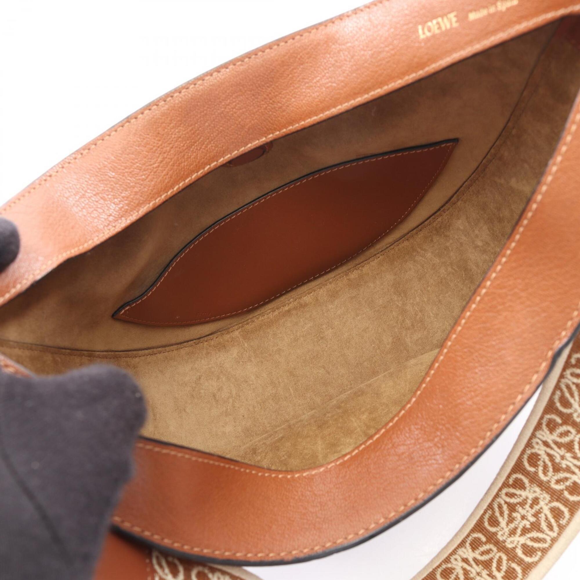 Loewe Brown Leather Handbag Shoulder Bag (Pre-Owned)
