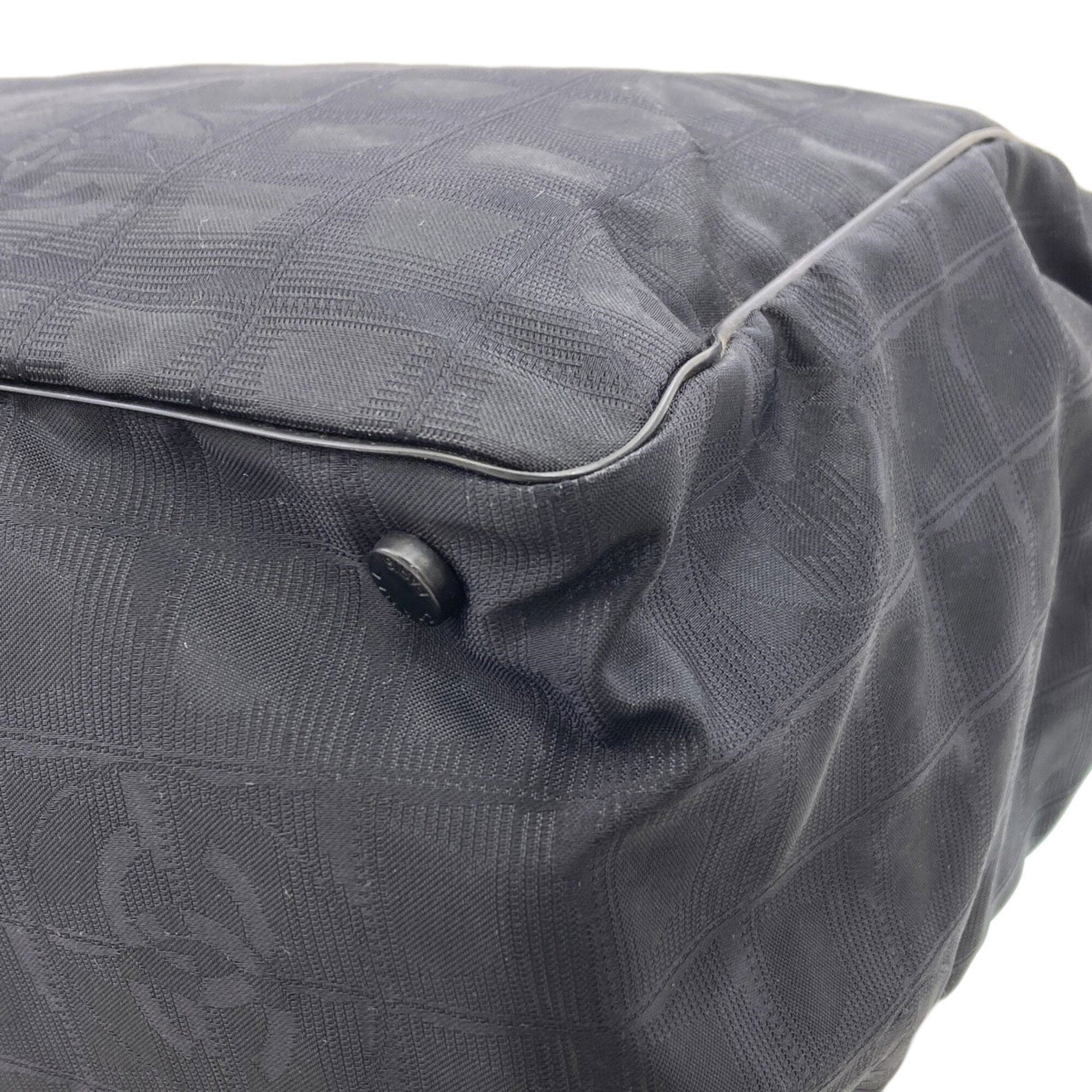 Chanel Black Nylon Tote Bag (Pre-Owned)