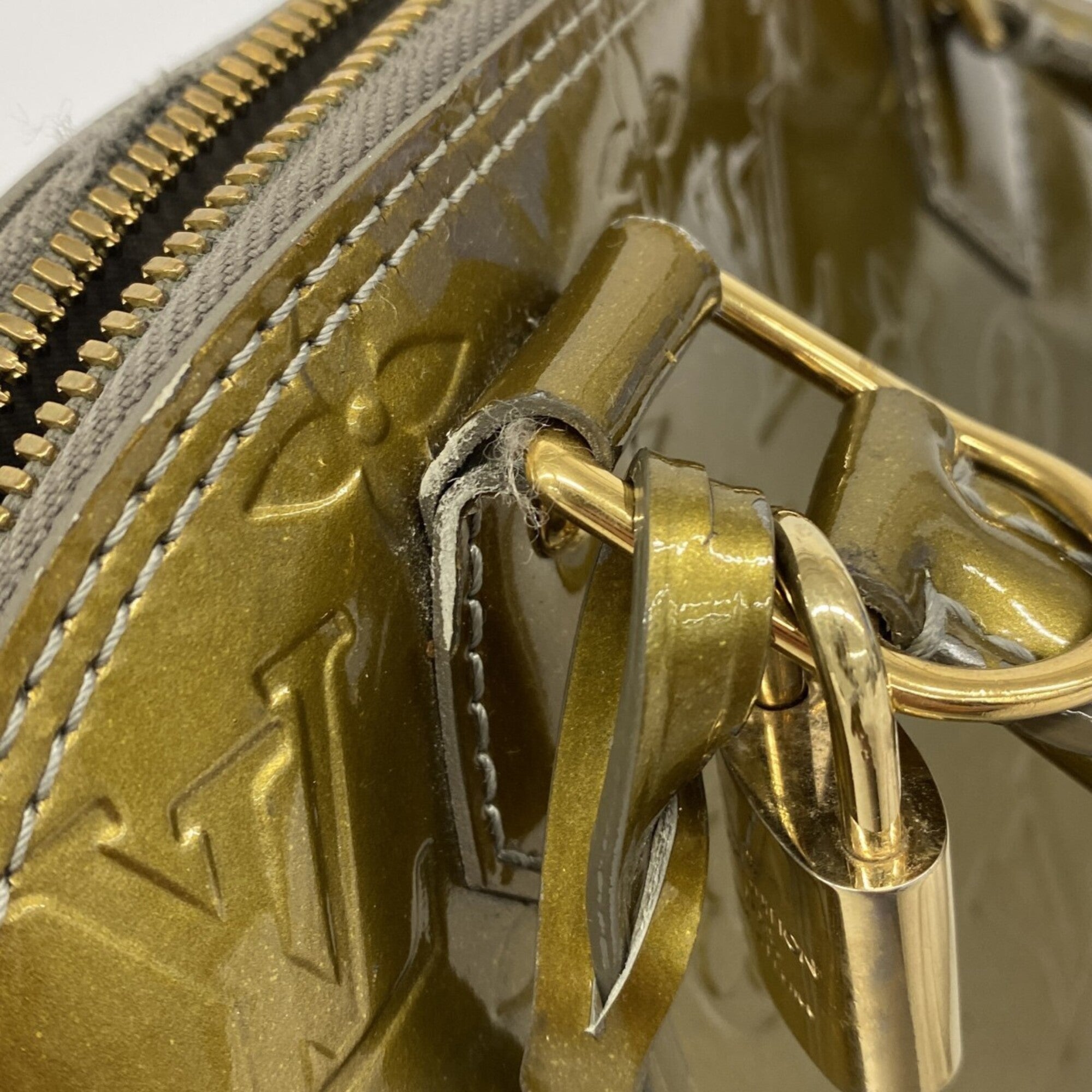 Louis Vuitton Givre Handbag (Pre-Owned)