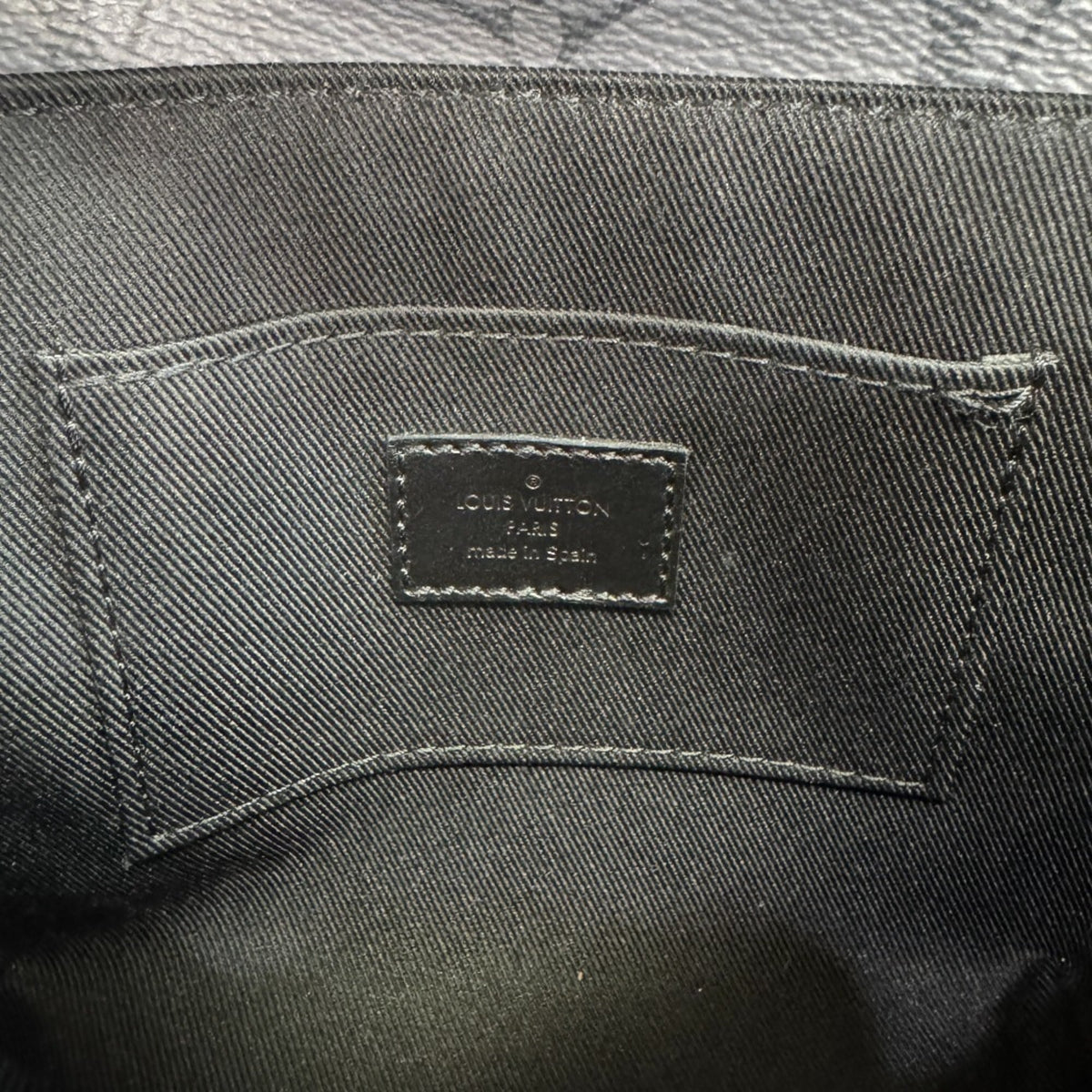 Louis Vuitton Black Monogram Eclipse Monogram Eclipse Pochette Shoulder Bag (Pre-Owned)