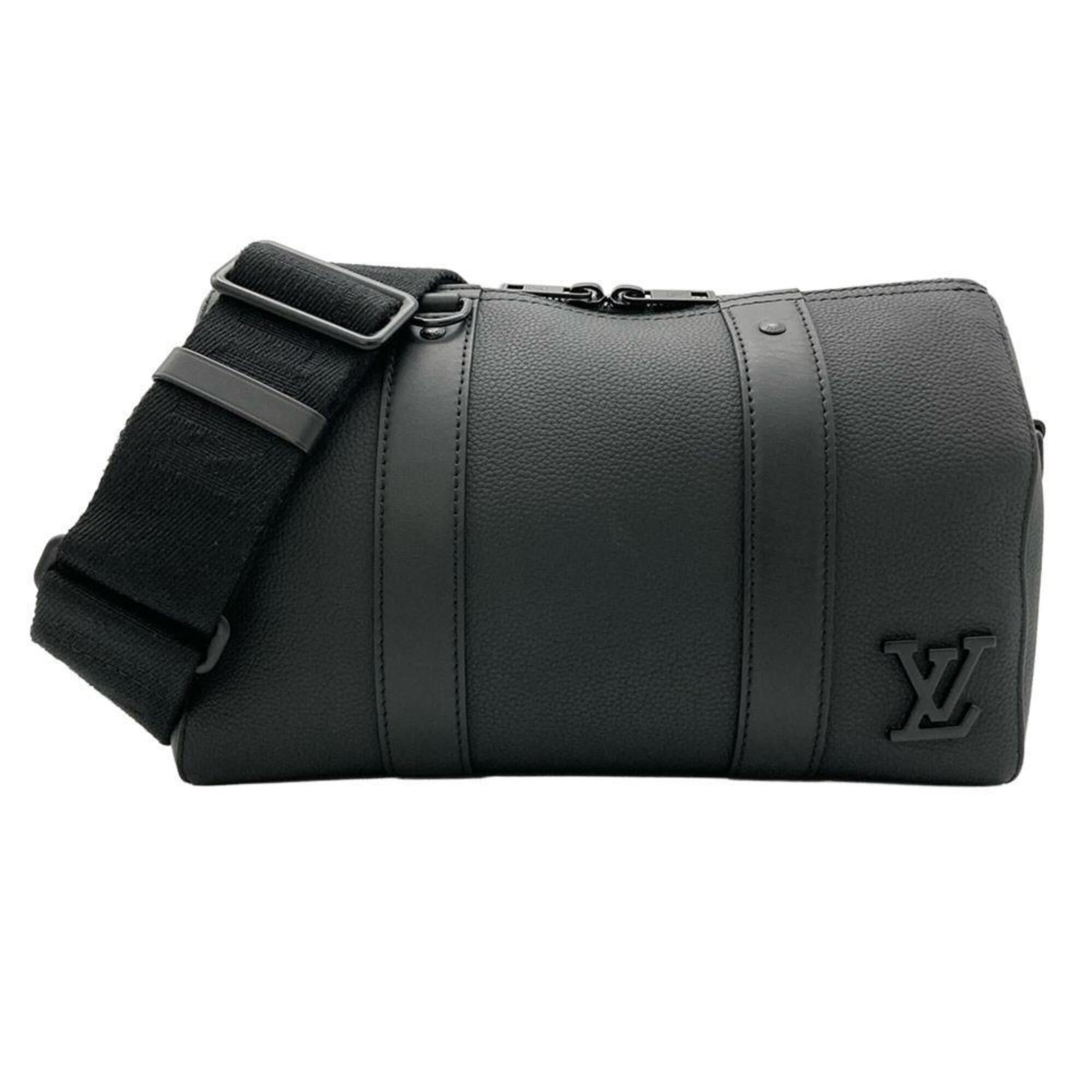 Louis Vuitton Black Leather Shoulder Bag (Pre-Owned)