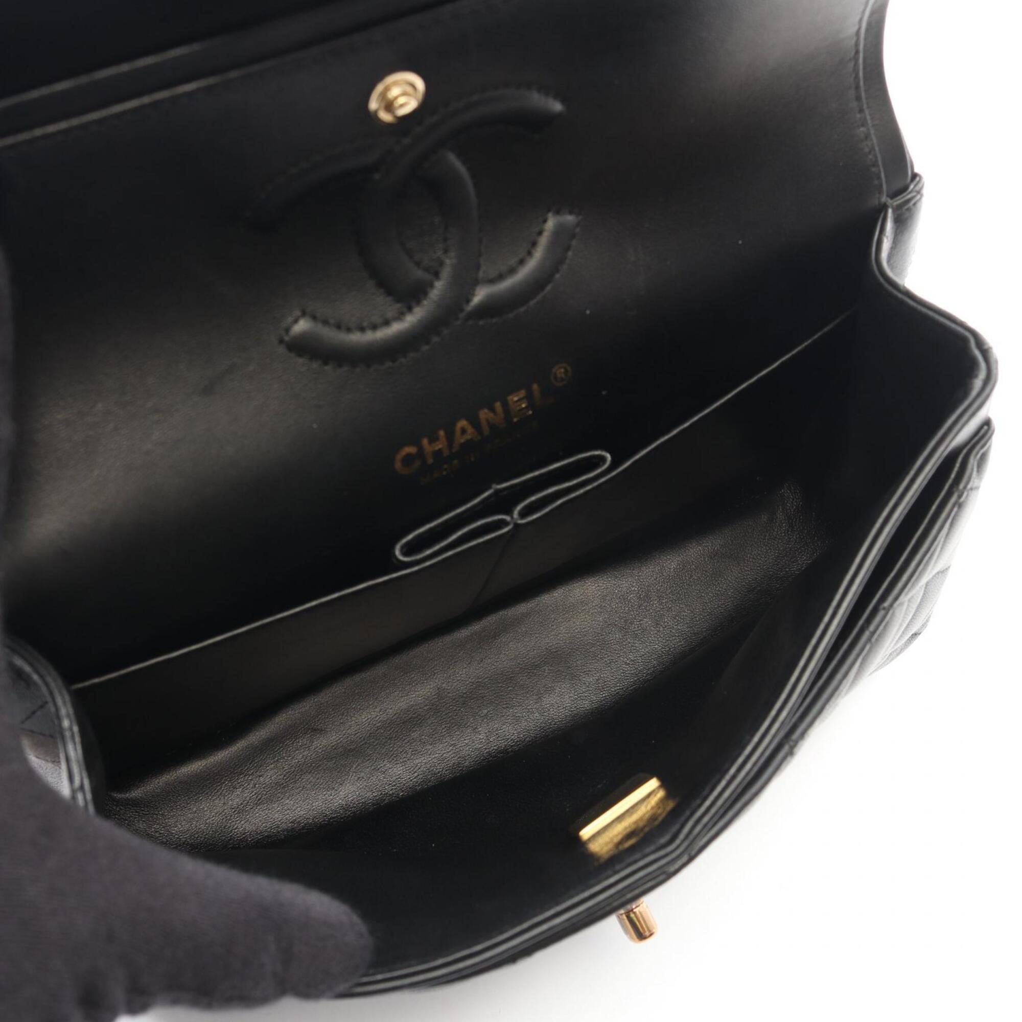 Chanel Black Handbag Shoulder Bag (Pre-Owned)