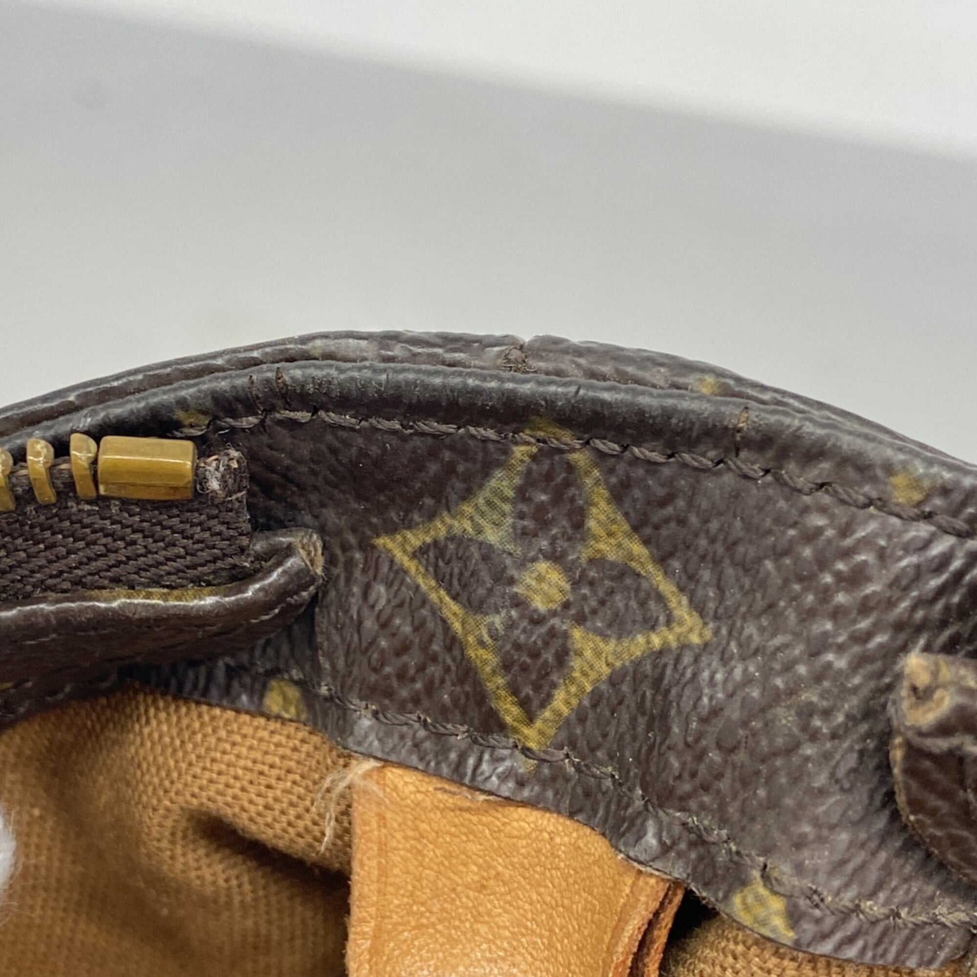 Louis Vuitton Brown Tote Bag (Pre-Owned)