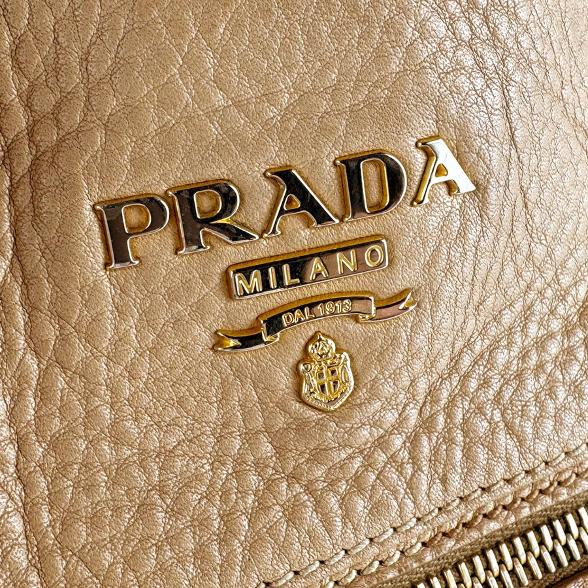 Prada Beige Leather Shoulder Bag (Pre-Owned)