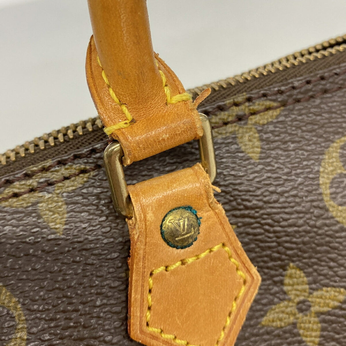 Louis Vuitton Brown Handbag (Pre-Owned)