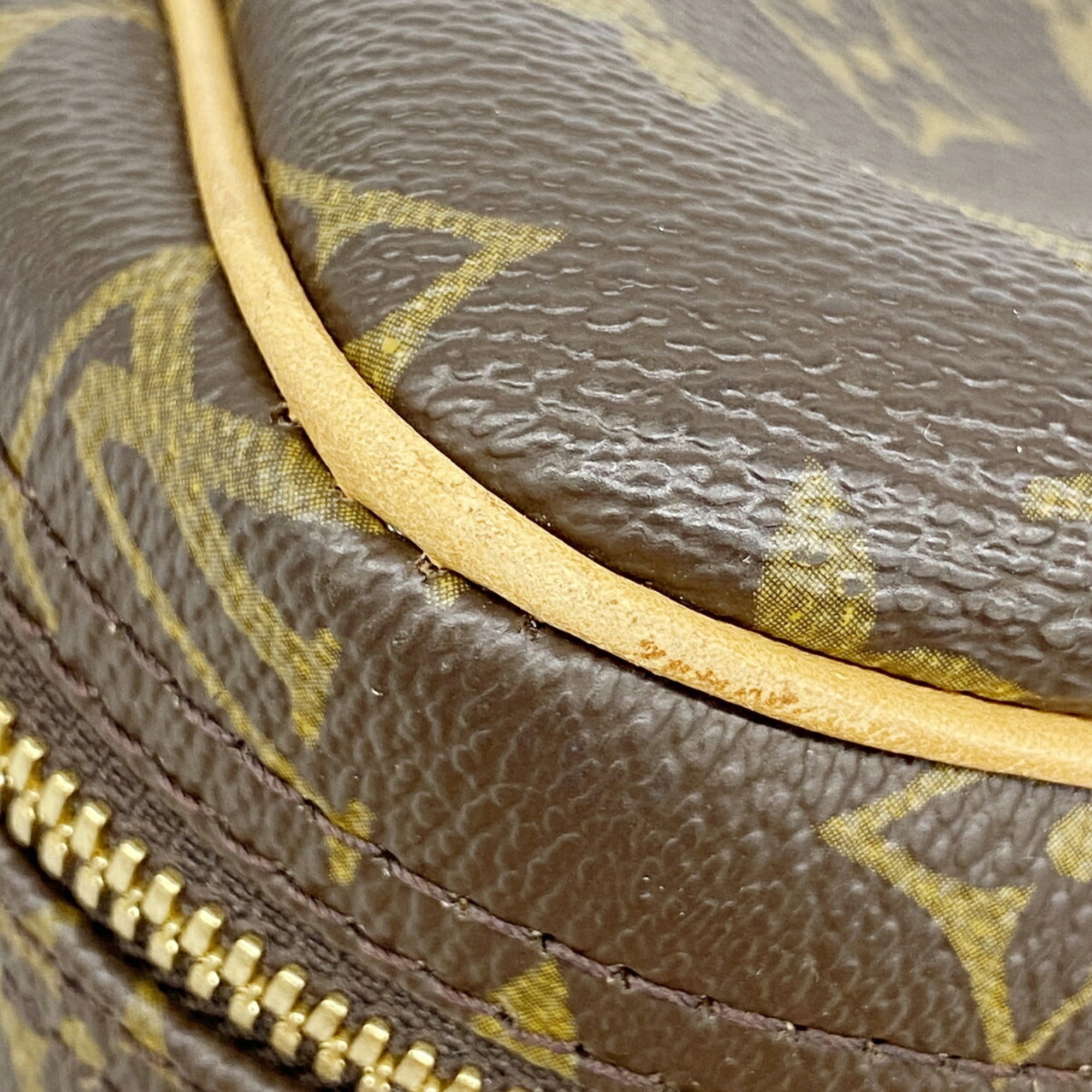 Louis Vuitton Brown Handbag (Pre-Owned)