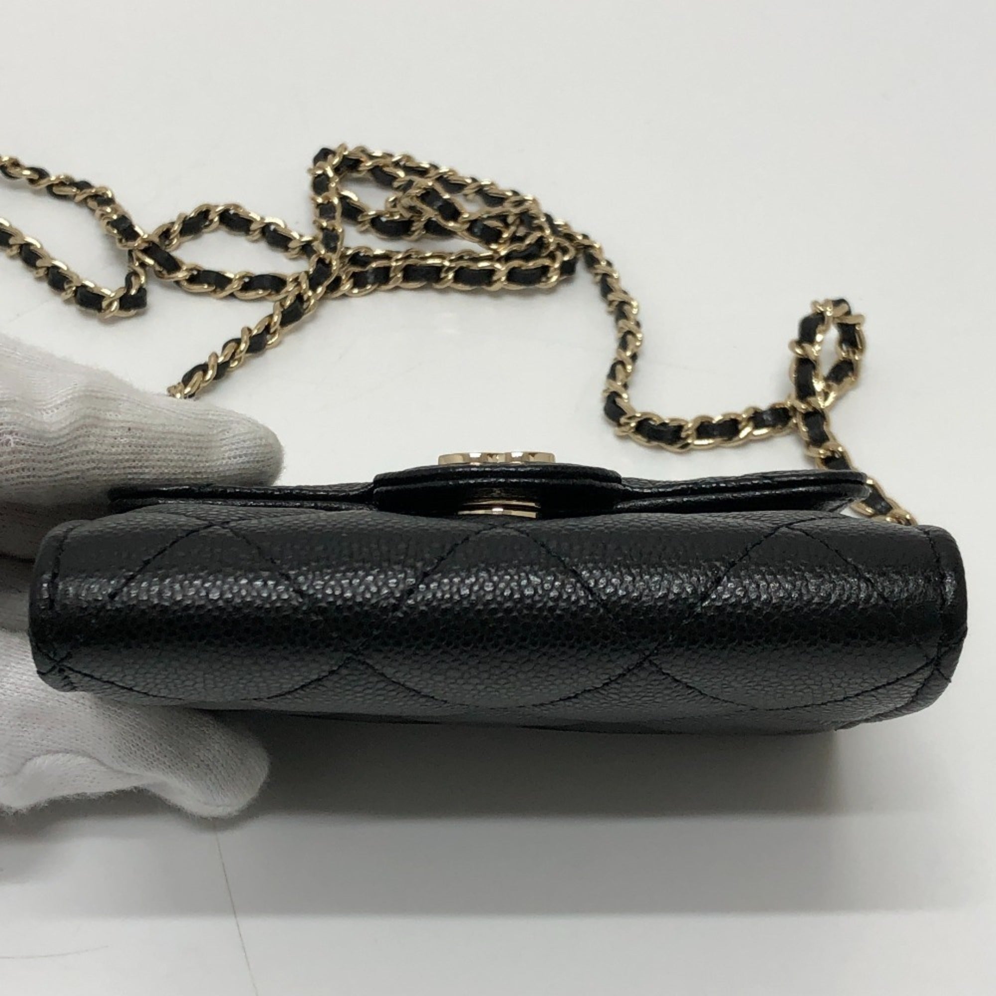 Chanel Matelasse Black Grained Calfskin Shoulder Bag (Pre-Owned)