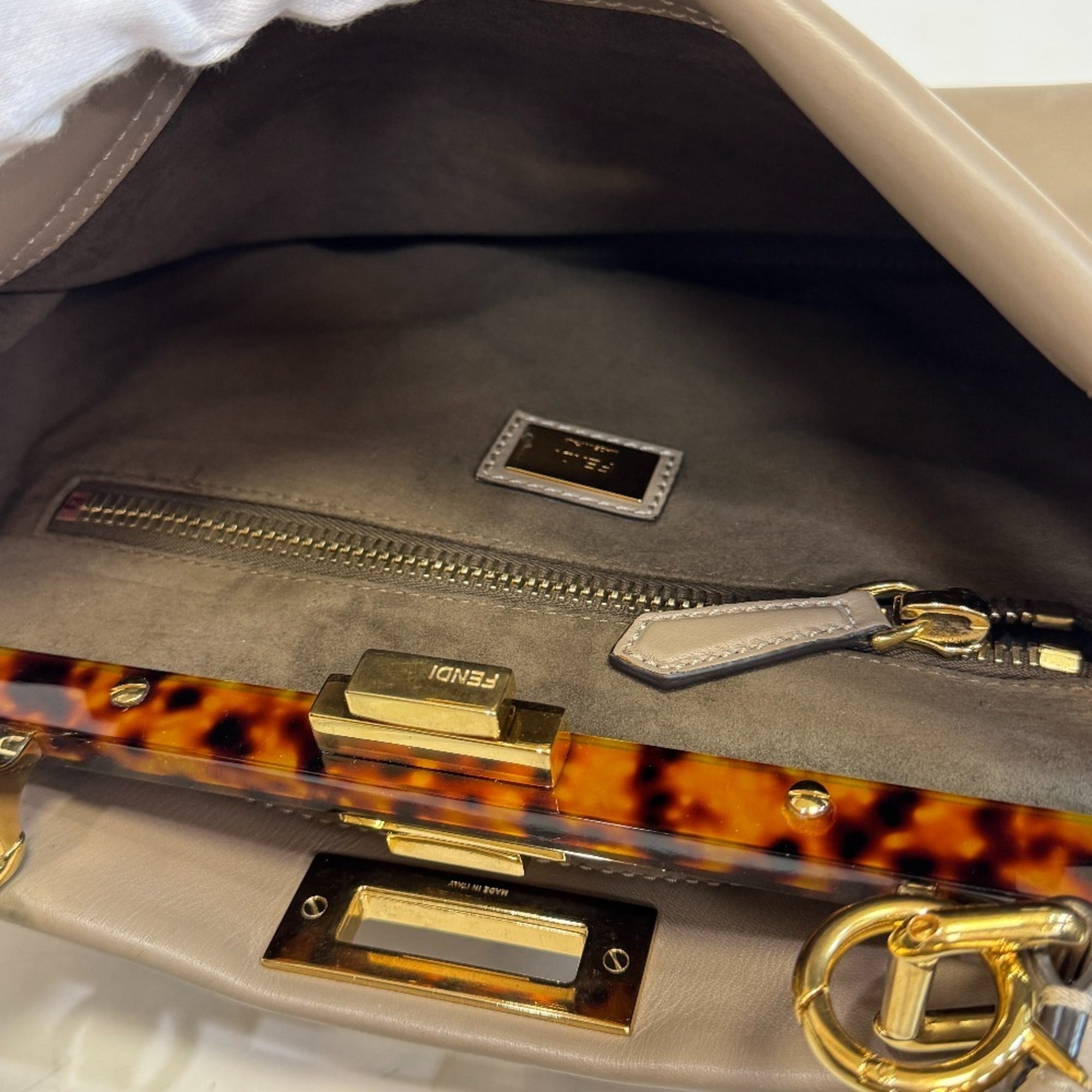 Fendi Gray Leather Handbag Shoulder Bag (Pre-Owned)
