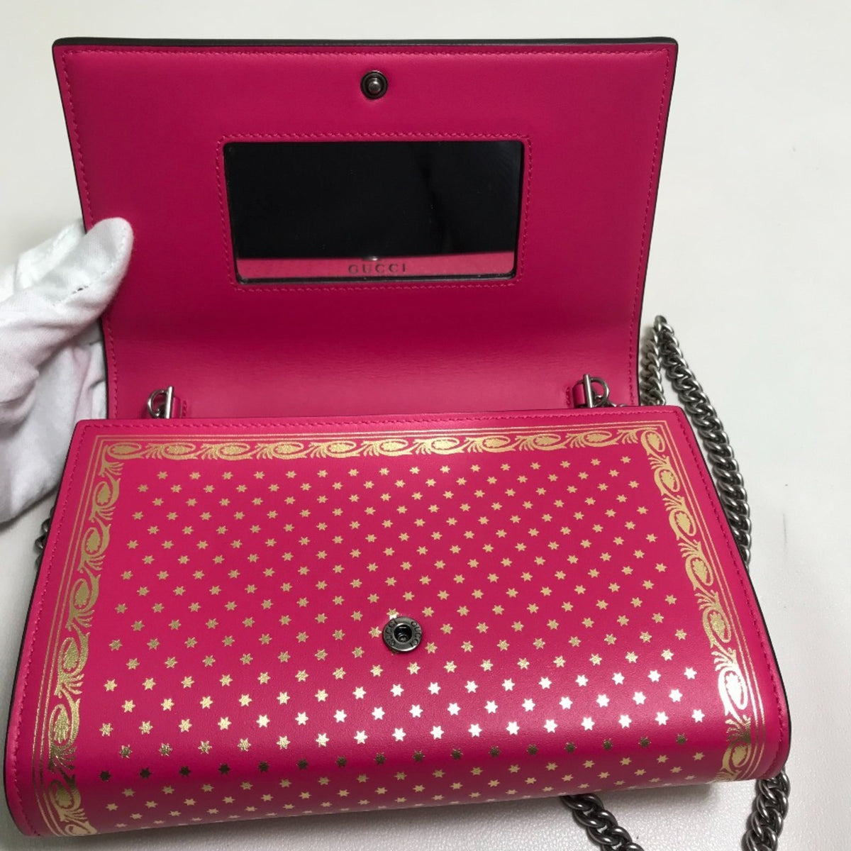 Gucci Pink Leather Chain/Shoulder Wallet (Pre-Owned)