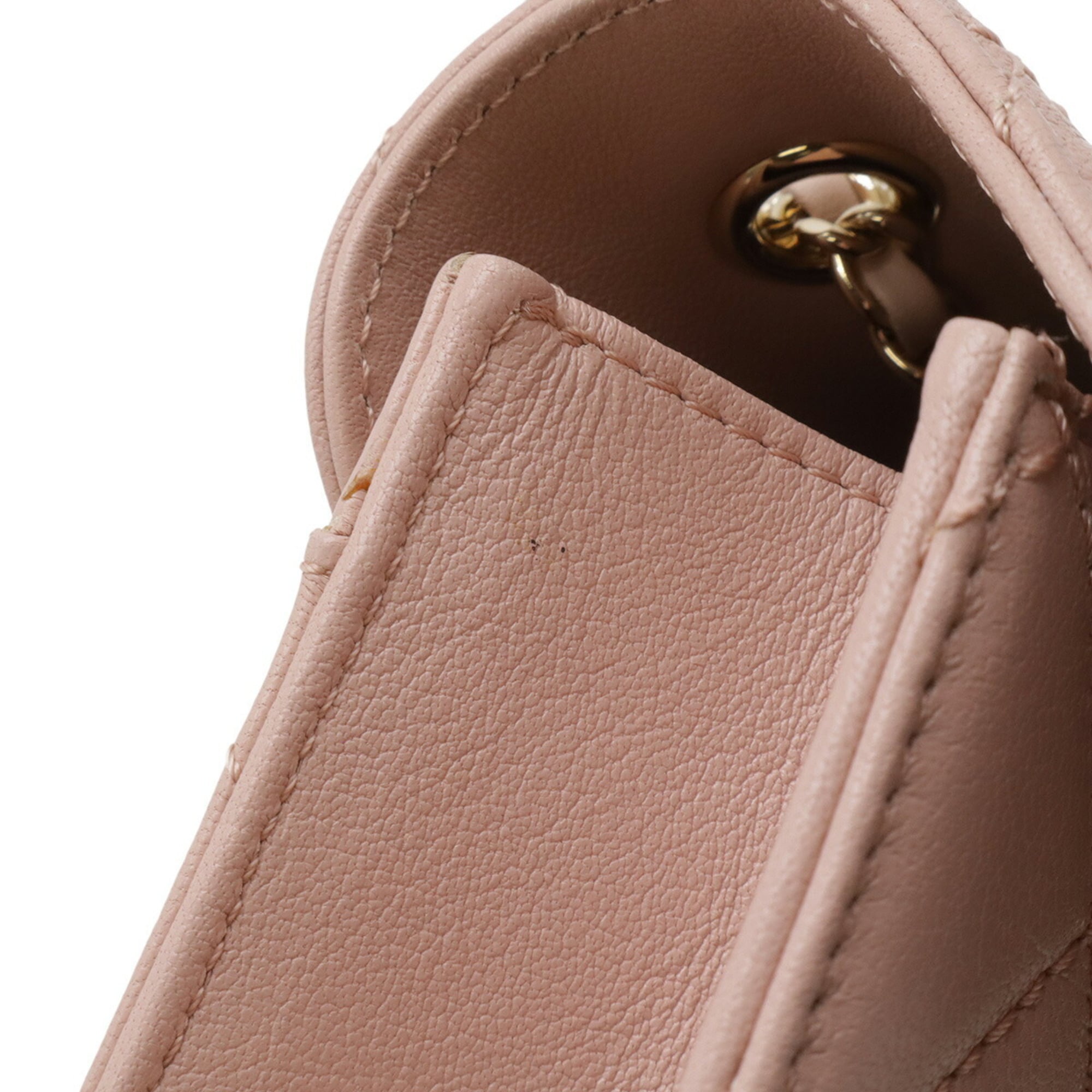 Chanel Matelasse Pink Leather Shoulder Bag (Pre-Owned)
