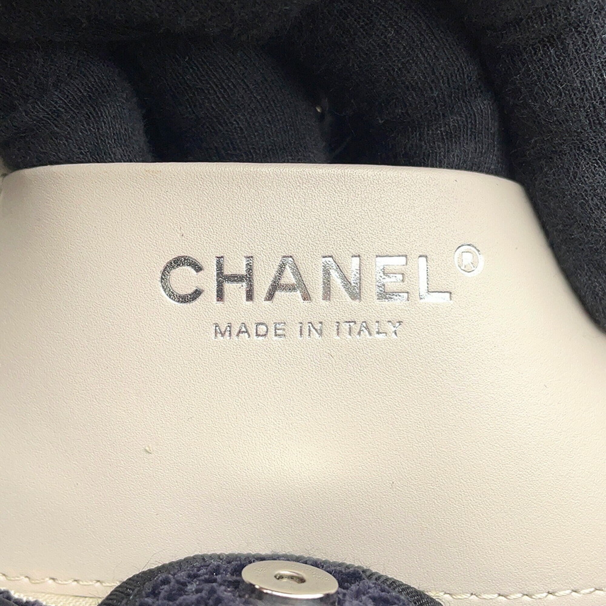 Chanel Black Canvas Leather Handbag Shoulder Bag Tote Bag (Pre-Owned)
