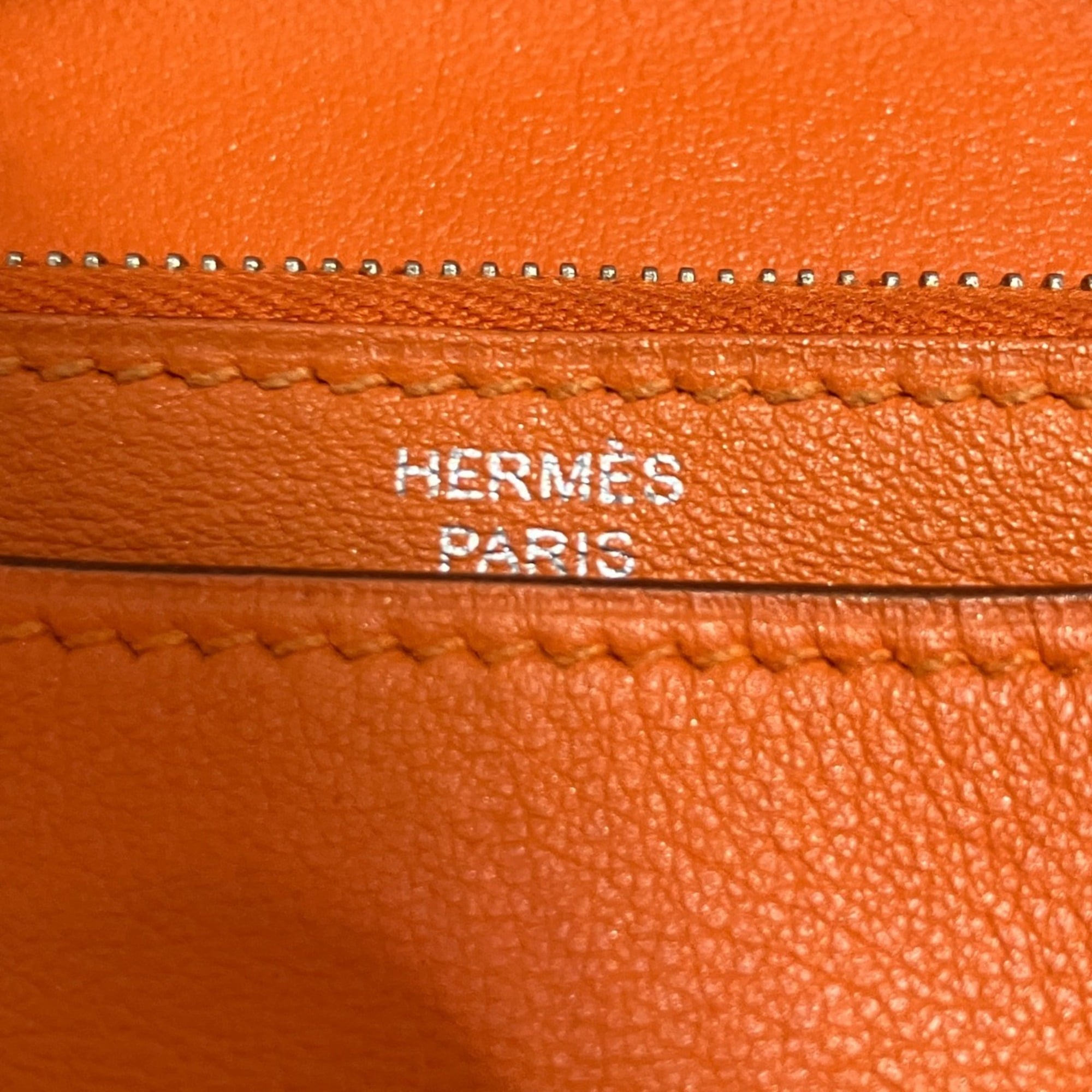 Hermes Orange Shoulder Bag (Pre-Owned)