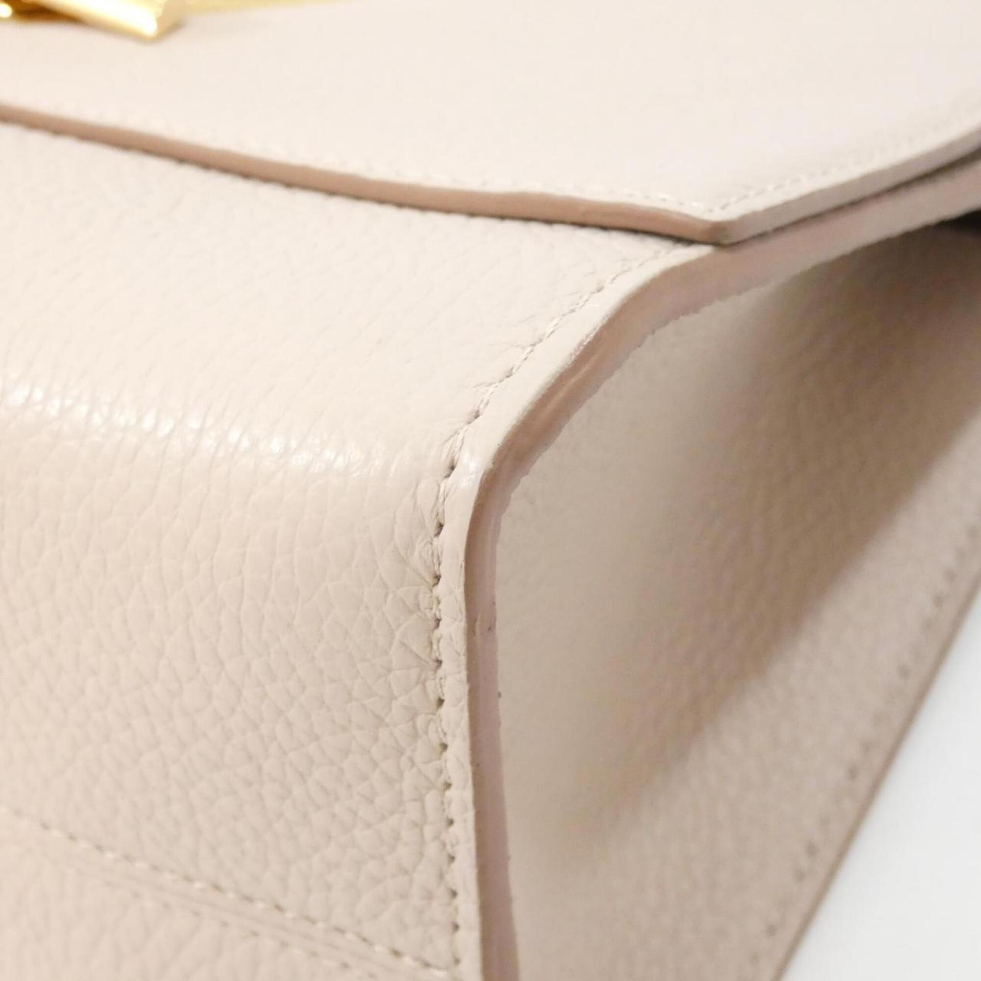 Louis Vuitton Grayish Handbag (Pre-Owned)