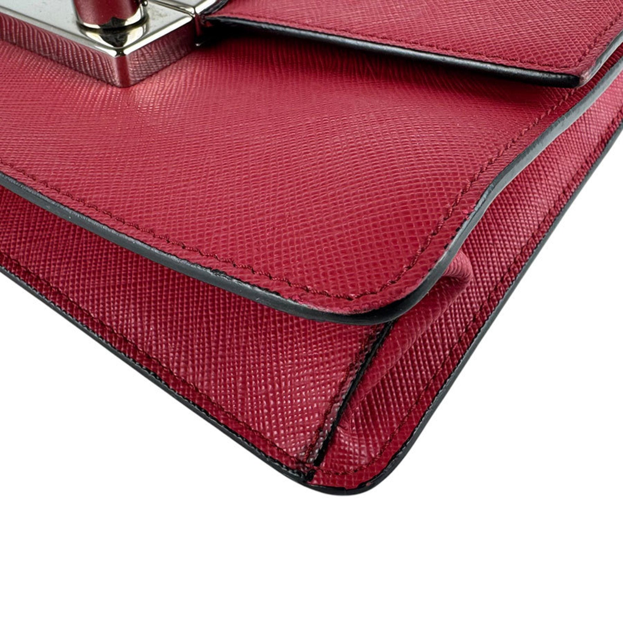 Prada Red Color Leather Shoulder Bag (Pre-Owned)