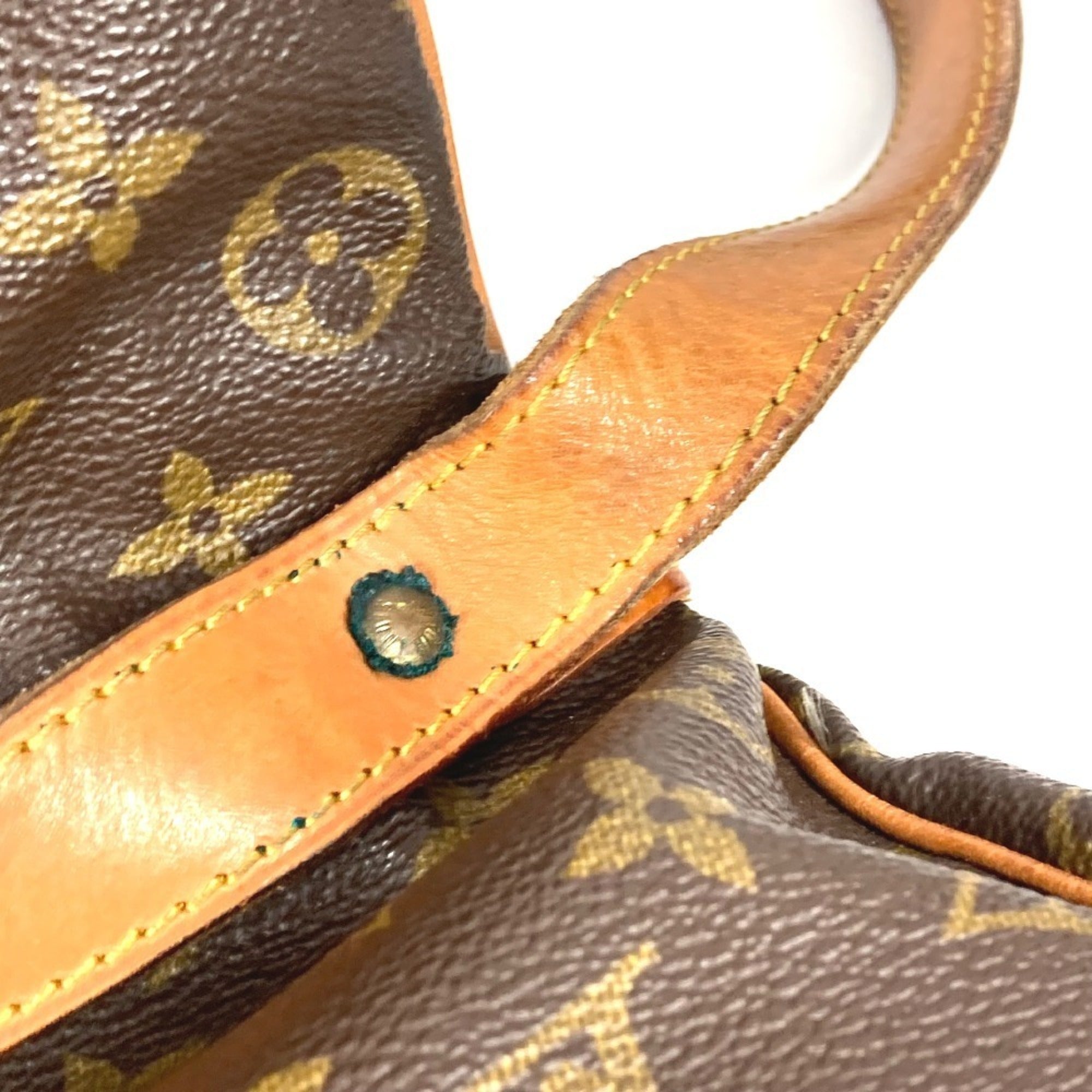 Louis Vuitton Brown Monogram Monogram Shoulder Bag (Pre-Owned)