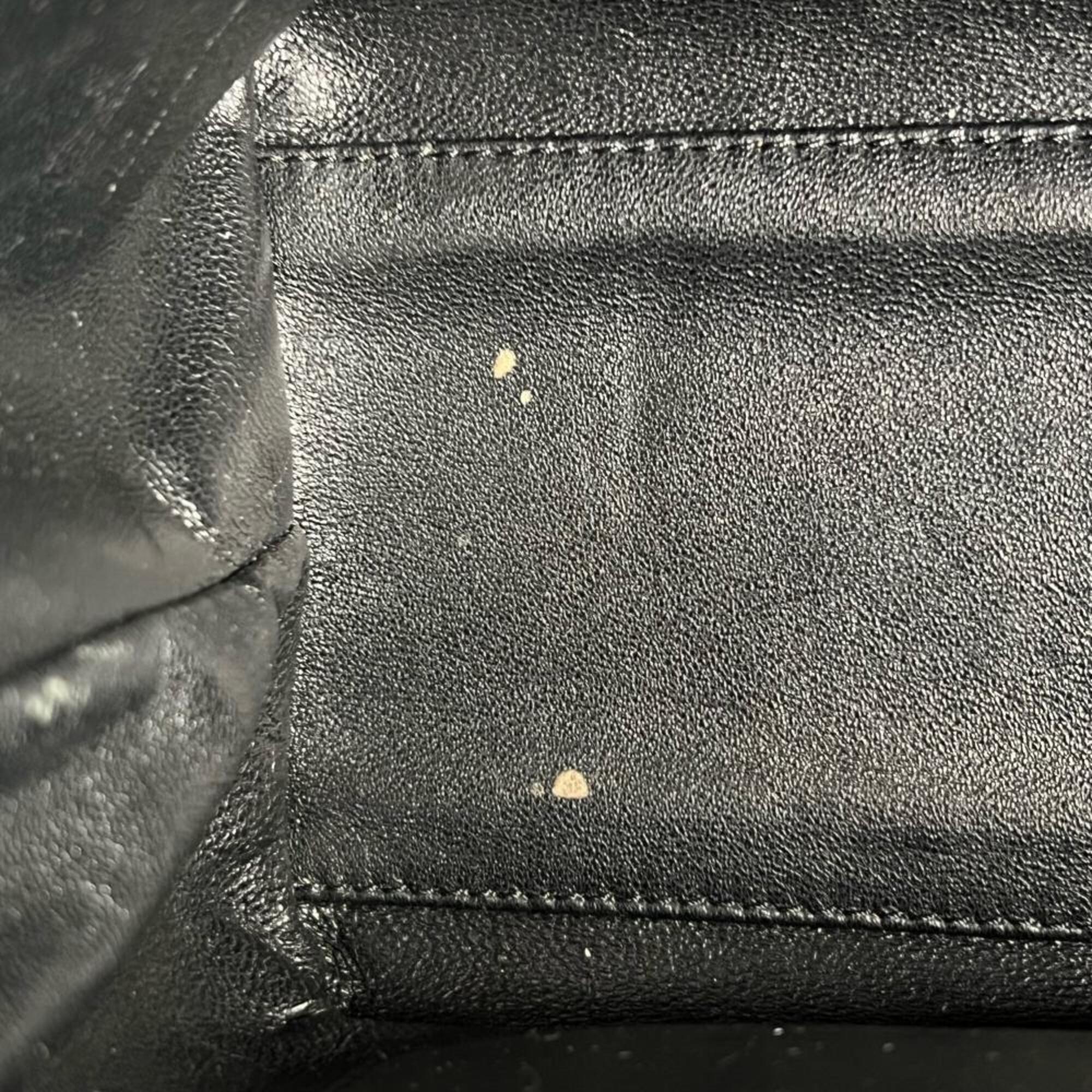 Chanel Matelasse Grained Calfskin Handbag (Pre-Owned)