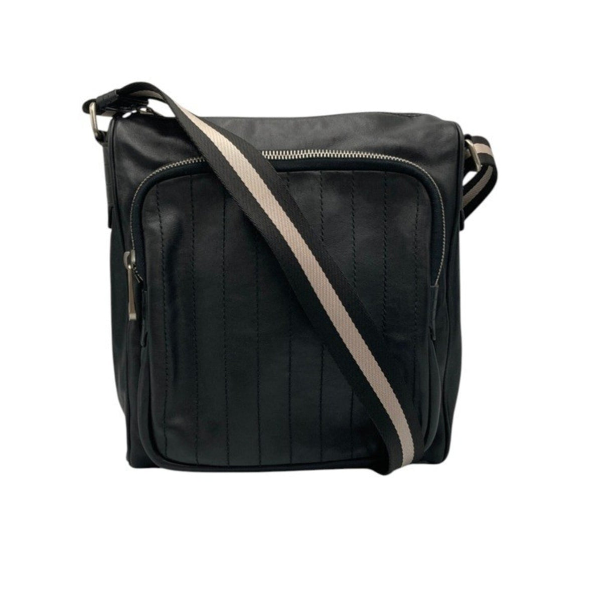 Bally Black Leather Shoulder Bag (Pre-Owned)