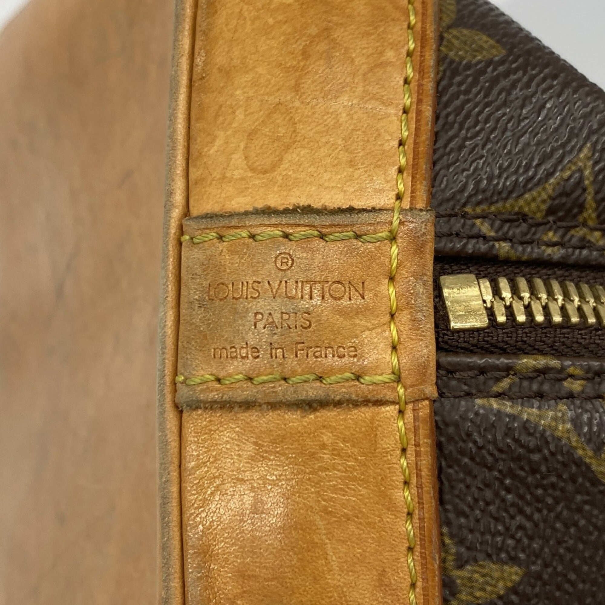 Louis Vuitton Brown Handbag (Pre-Owned)