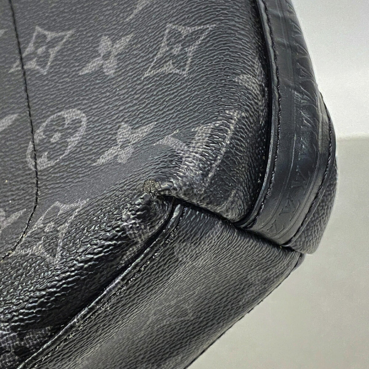 Louis Vuitton Black Shoulder Bag (Pre-Owned)