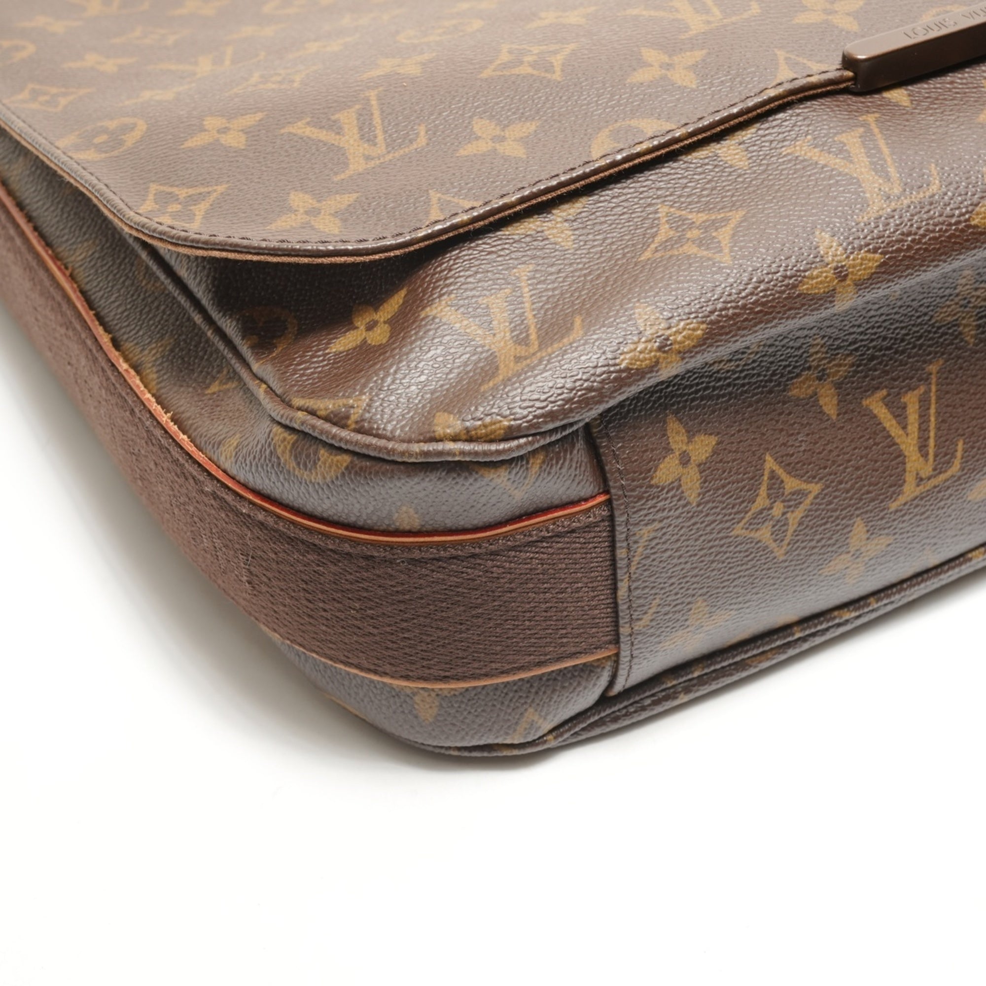 Louis Vuitton Monogram Brown Monogram Shoulder Bag (Pre-Owned)