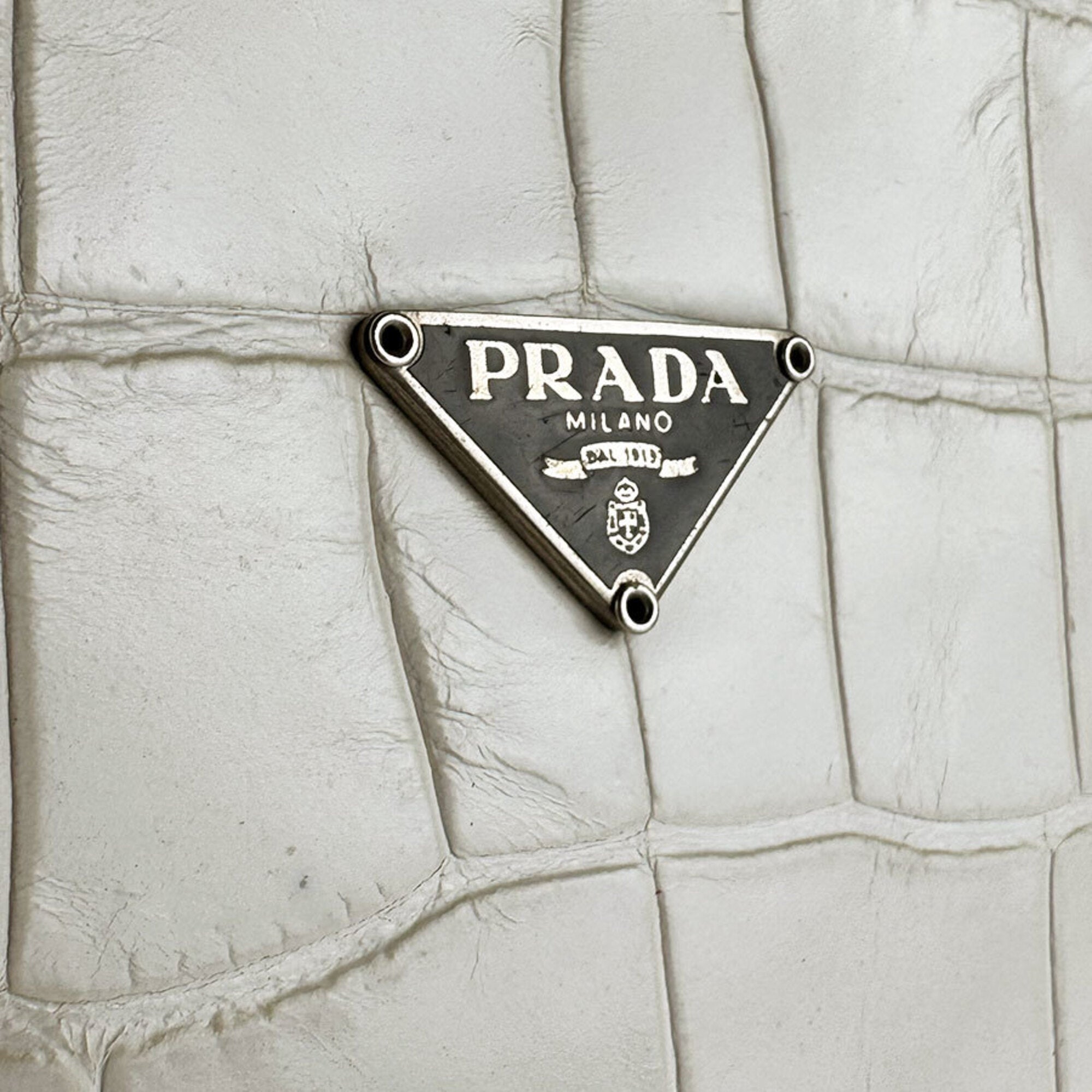 Prada Off-White Leather Handbag (Pre-Owned)