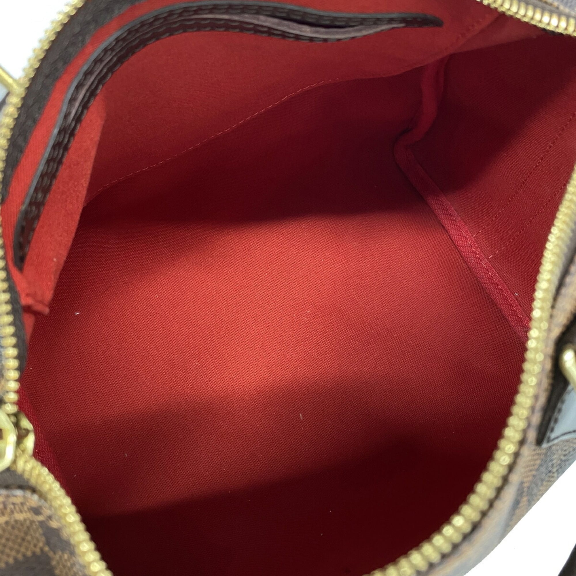 Louis Vuitton Ebene Handbag (Pre-Owned)
