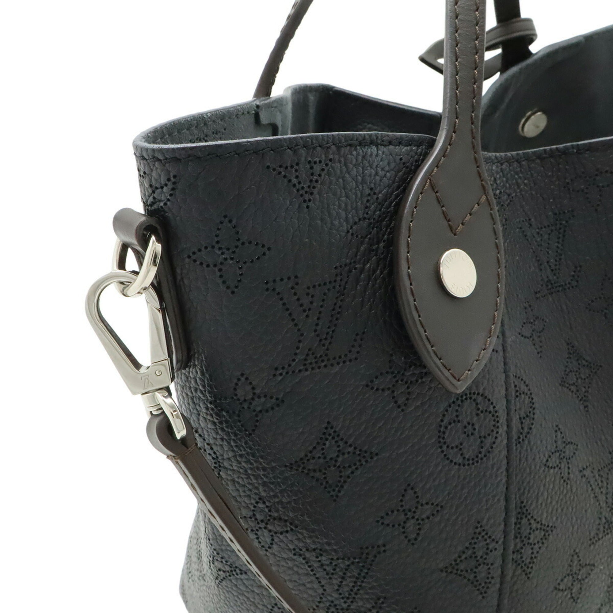 Louis Vuitton Black Noir Mahina Leather Leather Handbag Shoulder Bag (Pre-Owned)